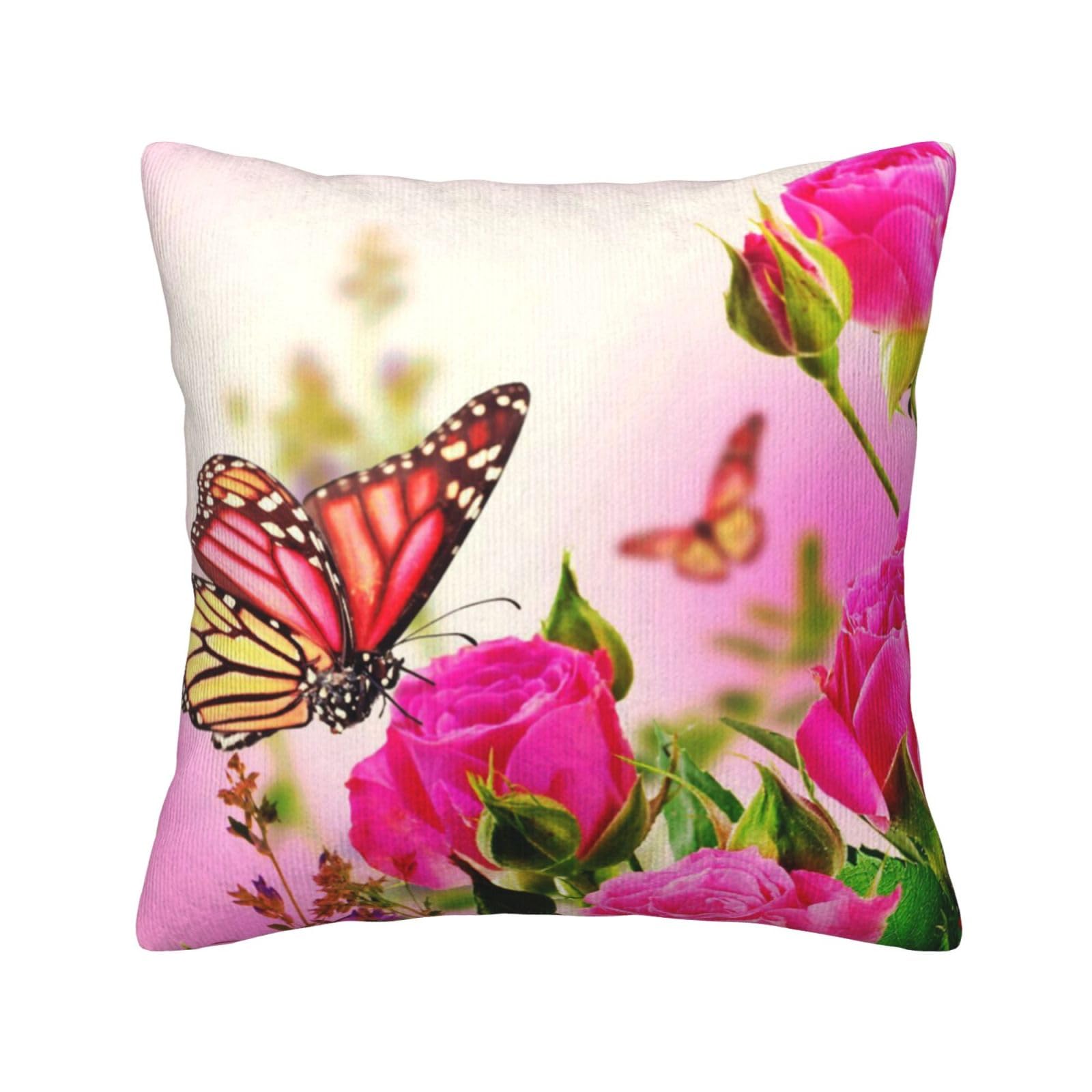 Coussin velours côtelé motif roses et papillons pour décorer le salon