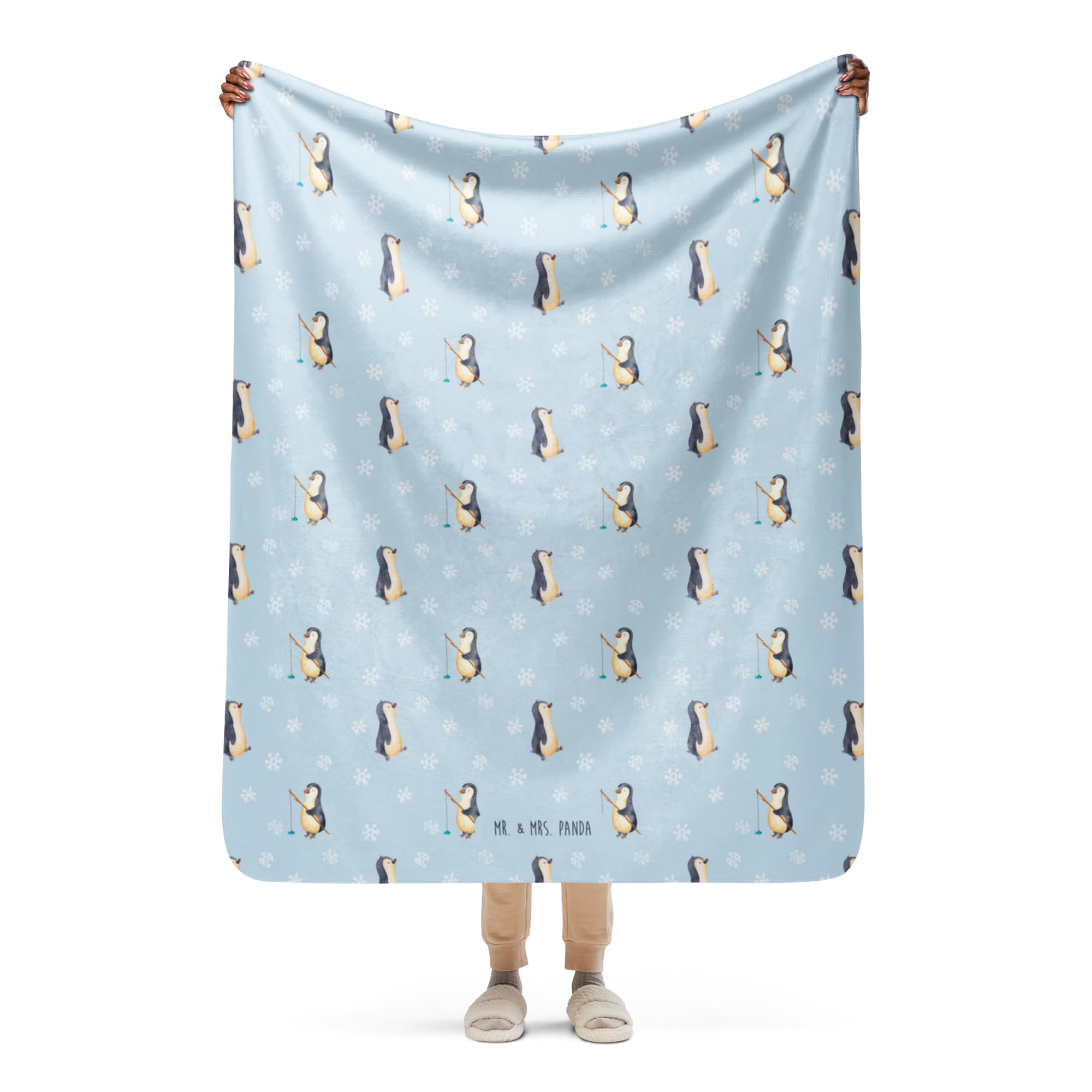 Mr. & Mrs. Panda Wärmedecke Pinguin marschieren 130 x 155 cm - Geschenk, Bruder, Familie, Spazieren, Heimdecke, Langschläfer, Plaid, Kuscheldecke, Tagesdecke, Schmusedecke, Decke
