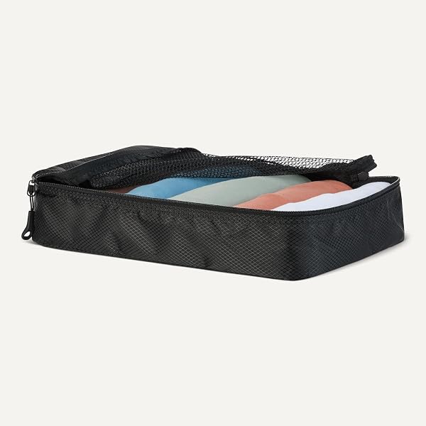 Amazon Essentials Amazon Essentials 4-teiliges Packwürfel-Reisezubehörset, Gepäckorganizer mit Doppelreißverschluss, Netzoberseite, 100% Polyester, mittelgroß, schwarz (früher Amazon Basics) in use
