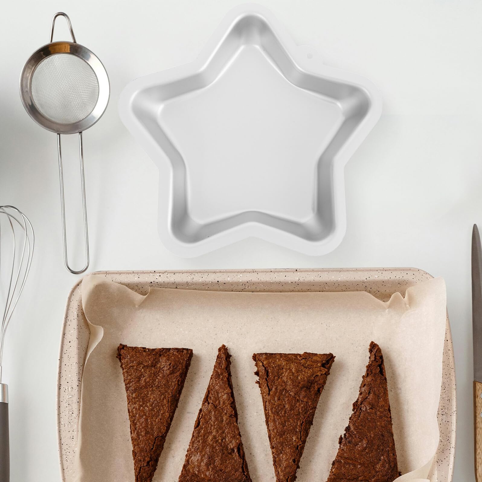 SHINEOFI 2 Stück Kuchenform mit Antihaftbeschichteter Oberfläche Sternförmige Aluminiumlegierung und Leicht Lösbarem Design Dekorative Fünfzackige Backformen für Bäckerei