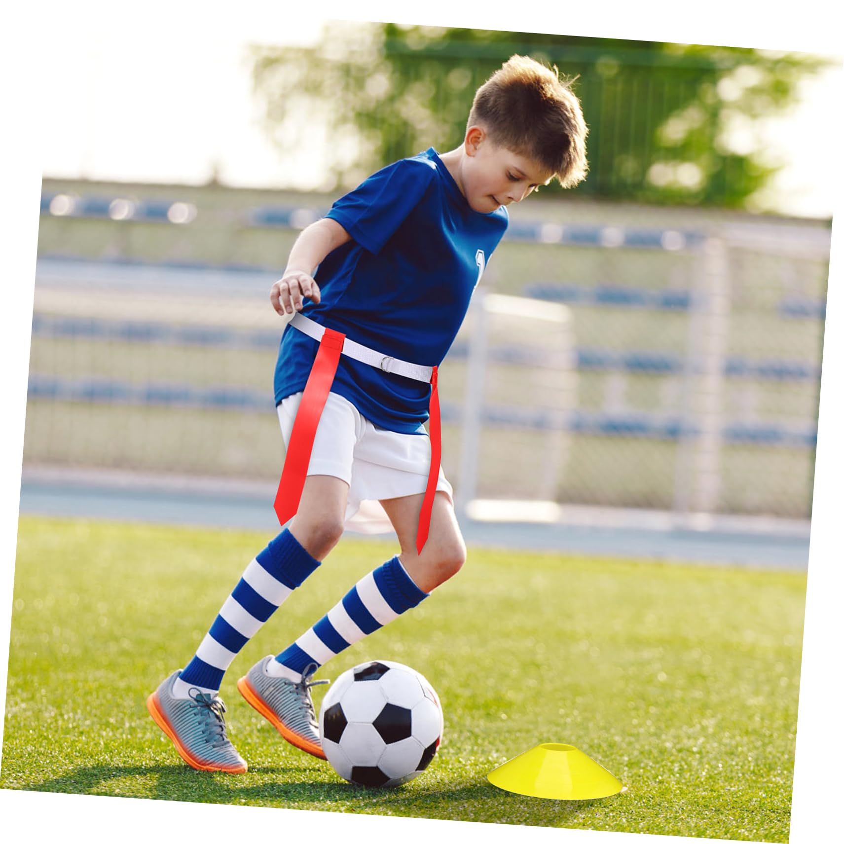 Garneck 16 Pièces Kit d'entraînement de rugby Ceinture cônes drapeau football trousses flag-football pour les enfants Équipement d'entraînement de football équipement de football