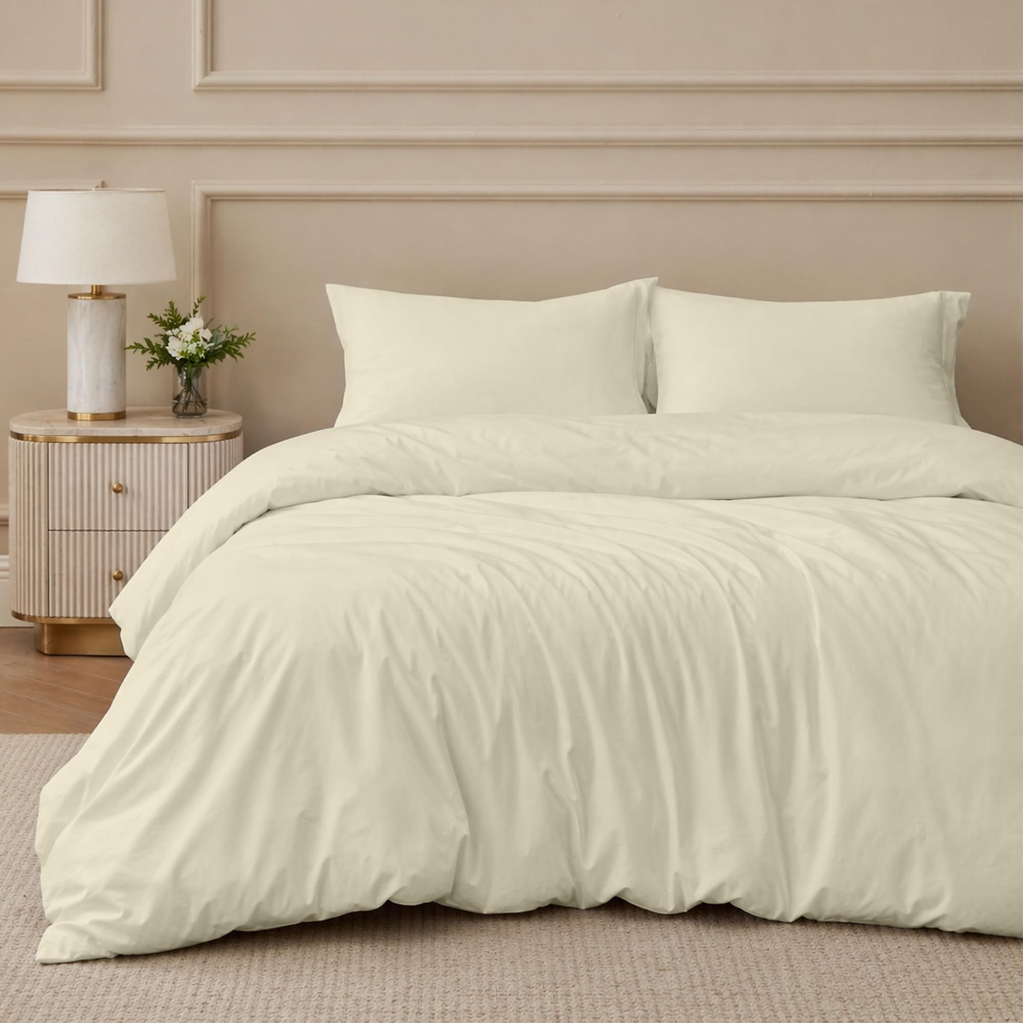 EGYPTO Microfibre Duvet Cover Set – Hypoallergenic & Breathable Double Duvet Cover with 2x Pillowcases – Soft & Lightweight Cream Bedding Set – Button Closure Design – Quilt Cover (Double 200x200cm)