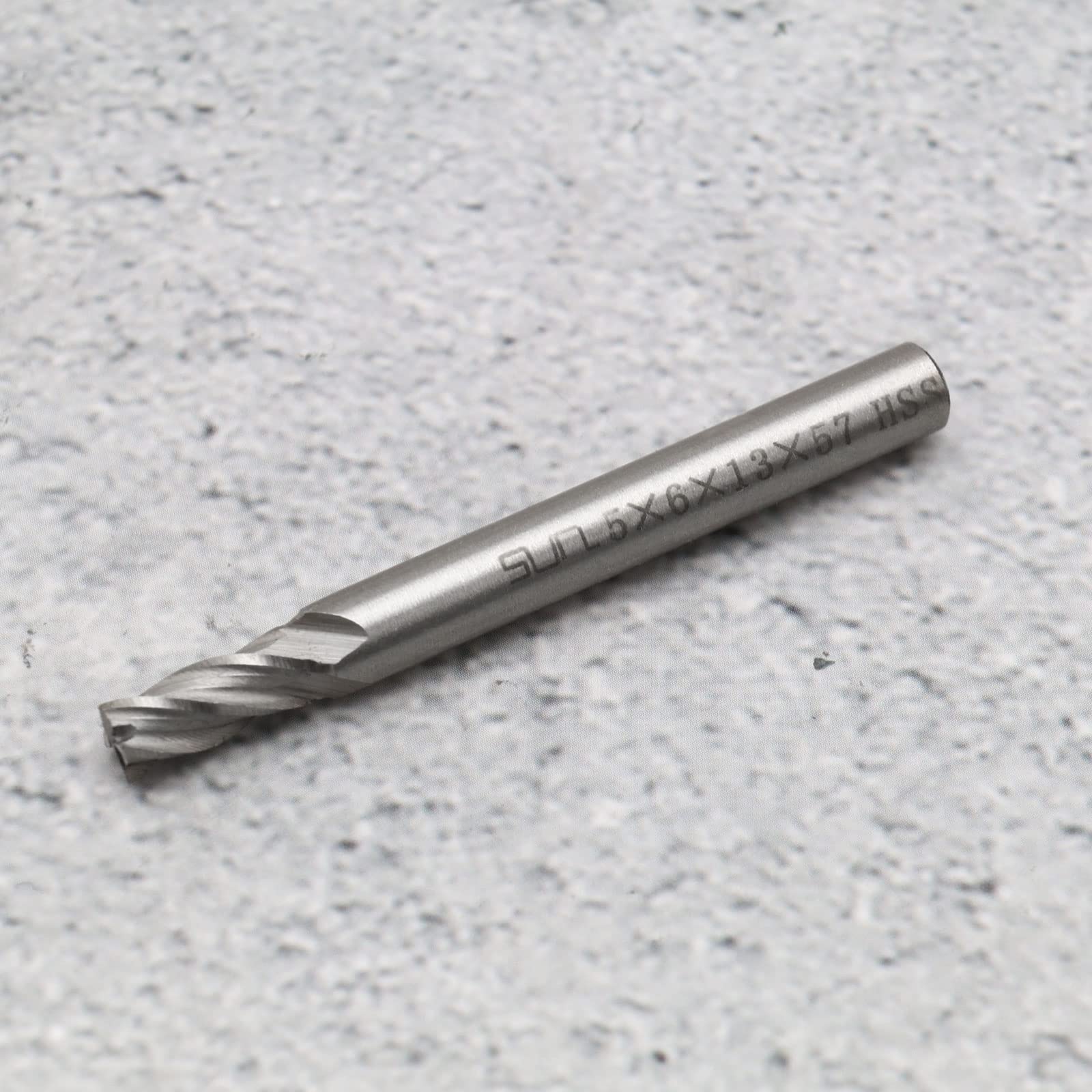 ECSiNG 10pcs HSS 4 Flûte Kit de Fraise en out à Queue Droite 2/3/4/5/6/7/8/9/10/12mm Dia 6mBm 8mm 10mm 12mm Poignée pour Bois Aluminium Acier Titane