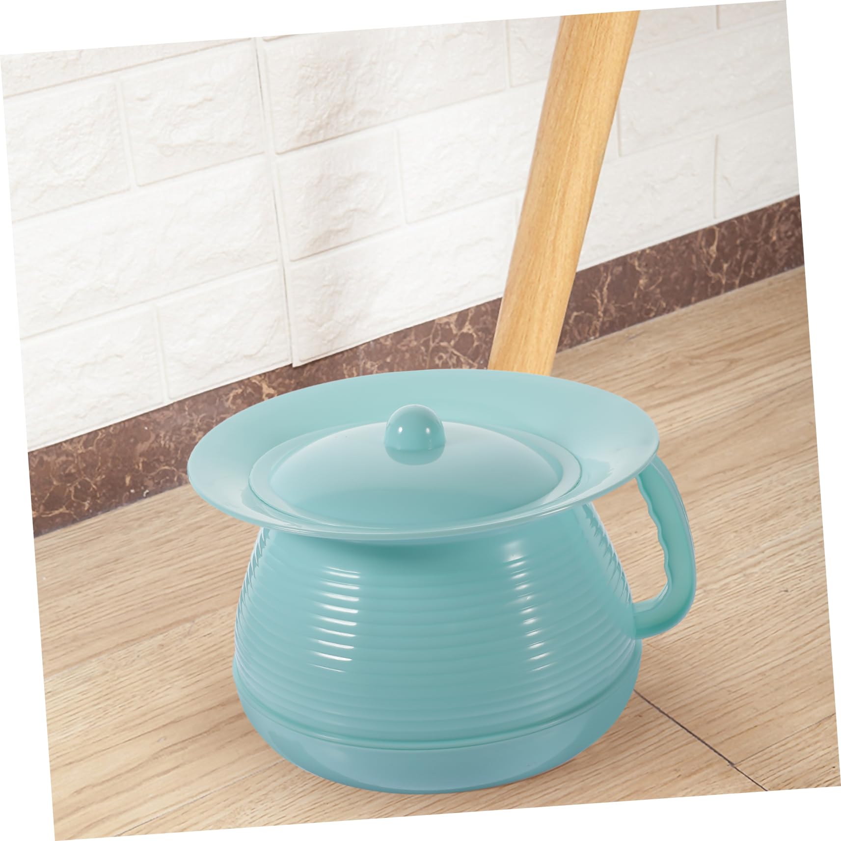 Orinal Infantil de Plástico con Tapa para Hogar y Hospital | Uso Doméstico y Hotelero, Superficie Lisa y Fácil de Limpiar, Diseño Simple y Decorativo