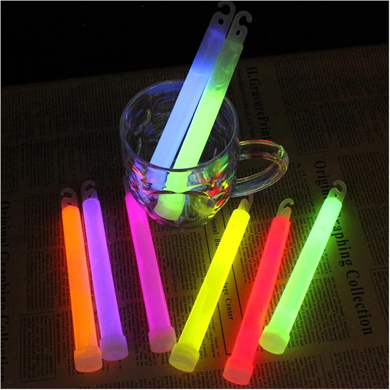 20/50PCS (15cm)Fluorescence Glow Stick Glow Light Sticks with Hook Outdoor Emergency Glow In The Dark Party Light Sticks New Year and Christmas party props(Red,50pcs)