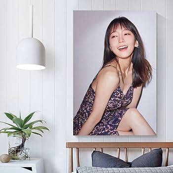 【激レア】吉岡里帆　特大　木製パネル　90㎝×60㎝　女優　壁掛け　ディスプレイ 激レア】吉岡里帆 特大 木製パネル 90㎝×60㎝ 女優 壁掛け