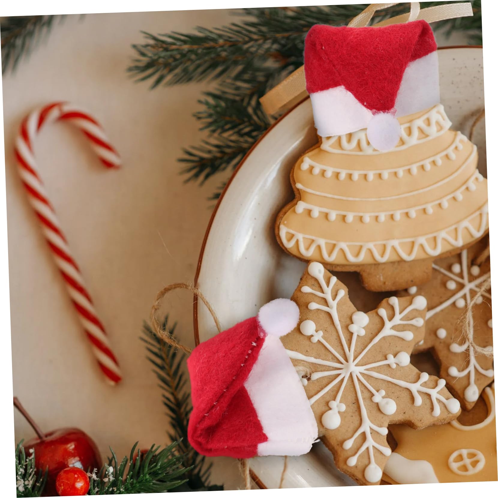 SUPVOX 24 Piezas Mini Gorros de Papá Noel para Pequeños Sombreros Navideños Rojos y Accesorios para Fiestas de Navidad