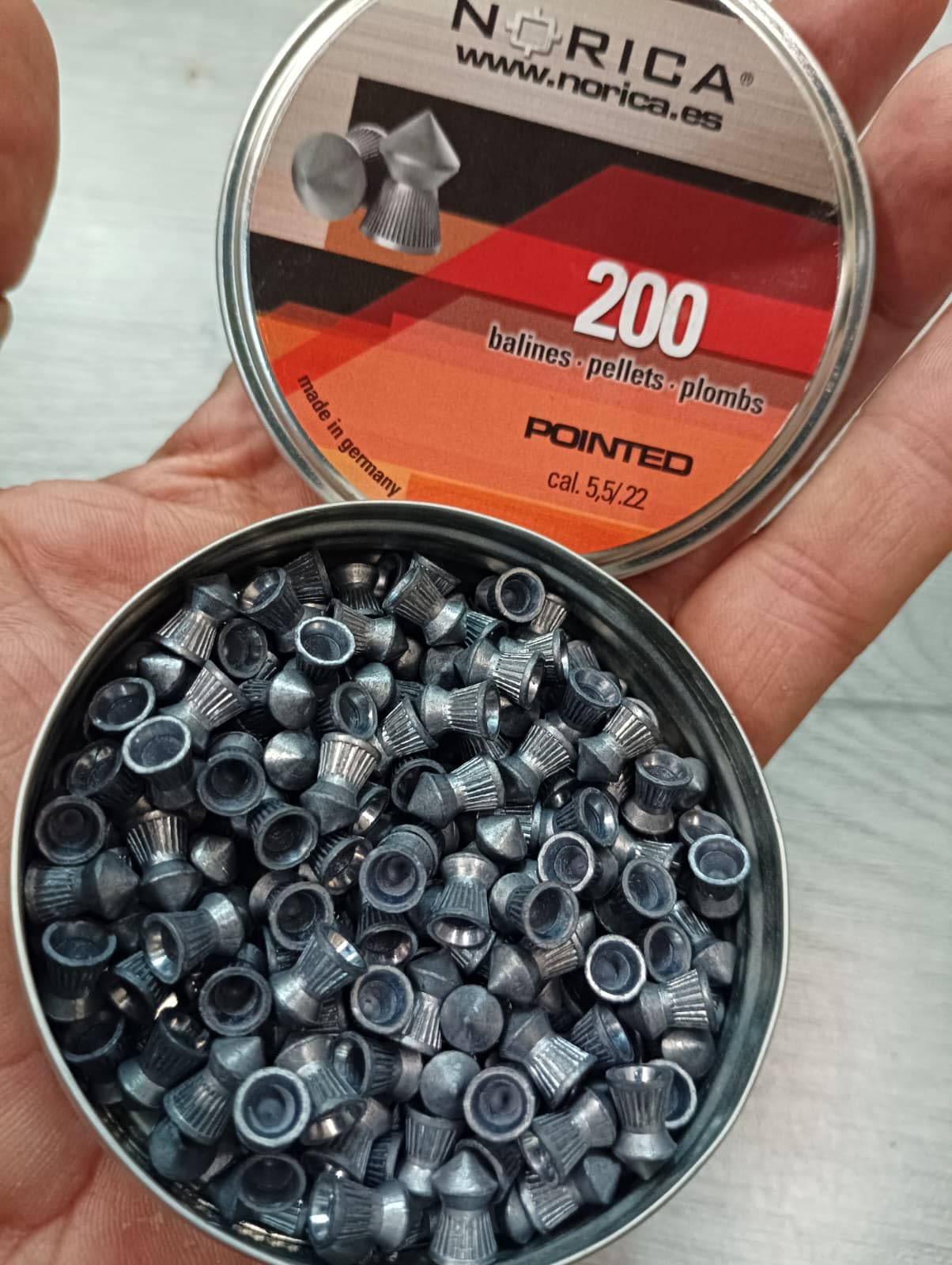 Pack 1000 Balines perdigones Norica Pointed Calibre 5.5 / .22 [5 latas de 200 perdigones]