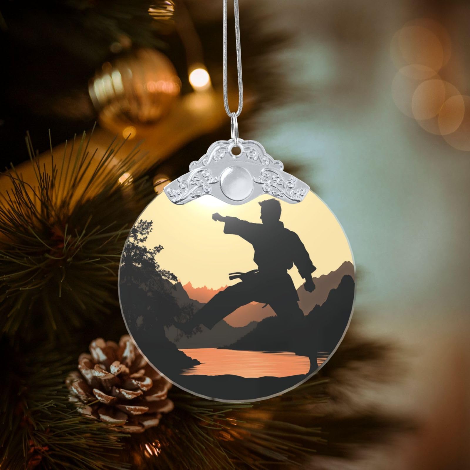 Crystal Christmas Ornaments for Christmas Tree Decoration Hanging Karate Ornament with Gold Ribbon Crafts Round Pendant for Keepsake Gifts Glass Xmas Decor Party Supplies