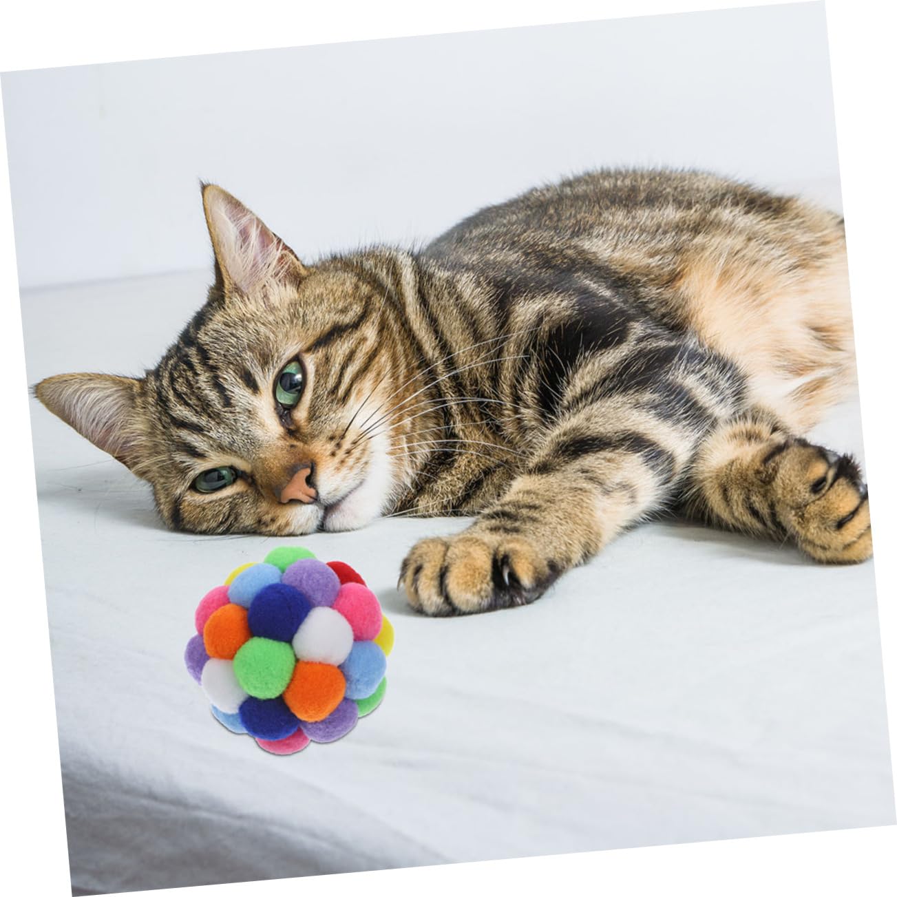 UPKOCH 4pièces Balles Interactives pour Chat Et Chaton avec Clochette pour Jeu Et Entraînement Satisfont Instinct De Griffage