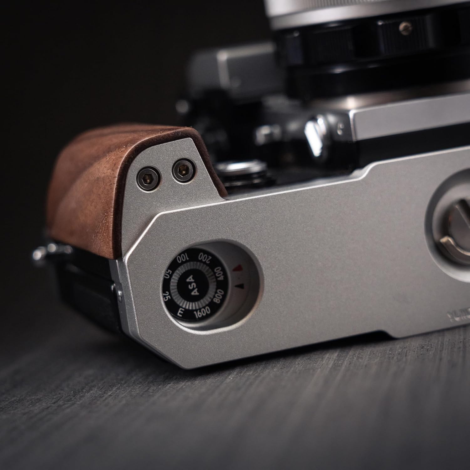 Wooden Wood Hand Grip + Aluminum Alloy Baseplate QR L Handle for F Camera (Walnut + Silver Base)