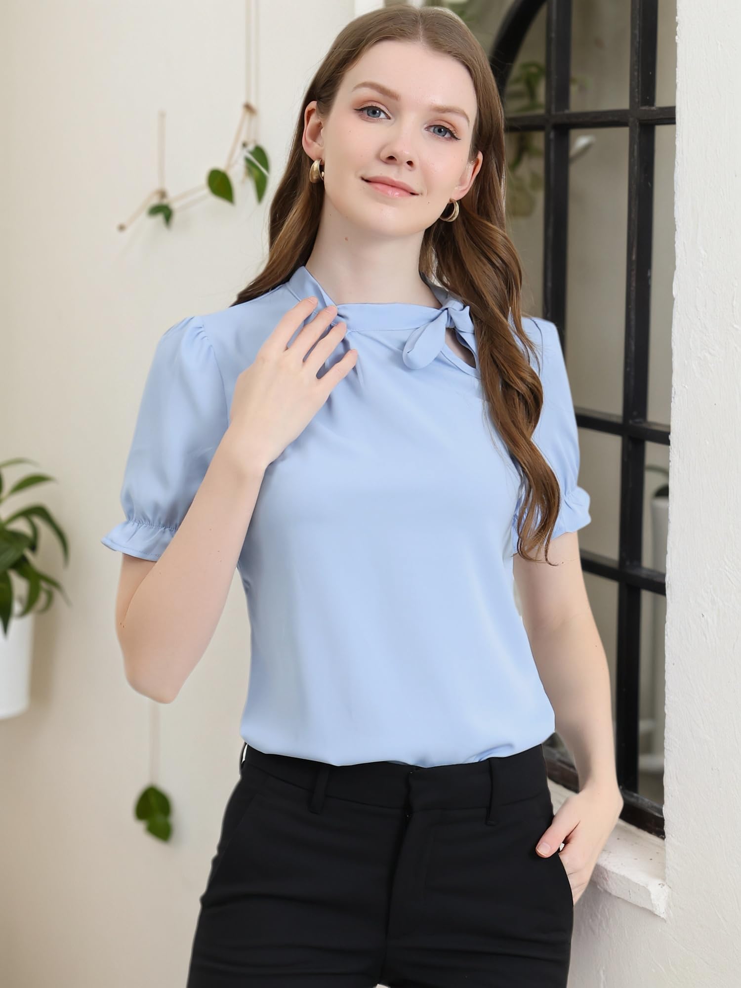 Allegra K Damen Sommer Elegant Bluse 50er Jahre Schleife Schluppenbluse Festlich Oberteil Kurzarm Panel Fliege Hals Rüschen Shirt Hellblau XL