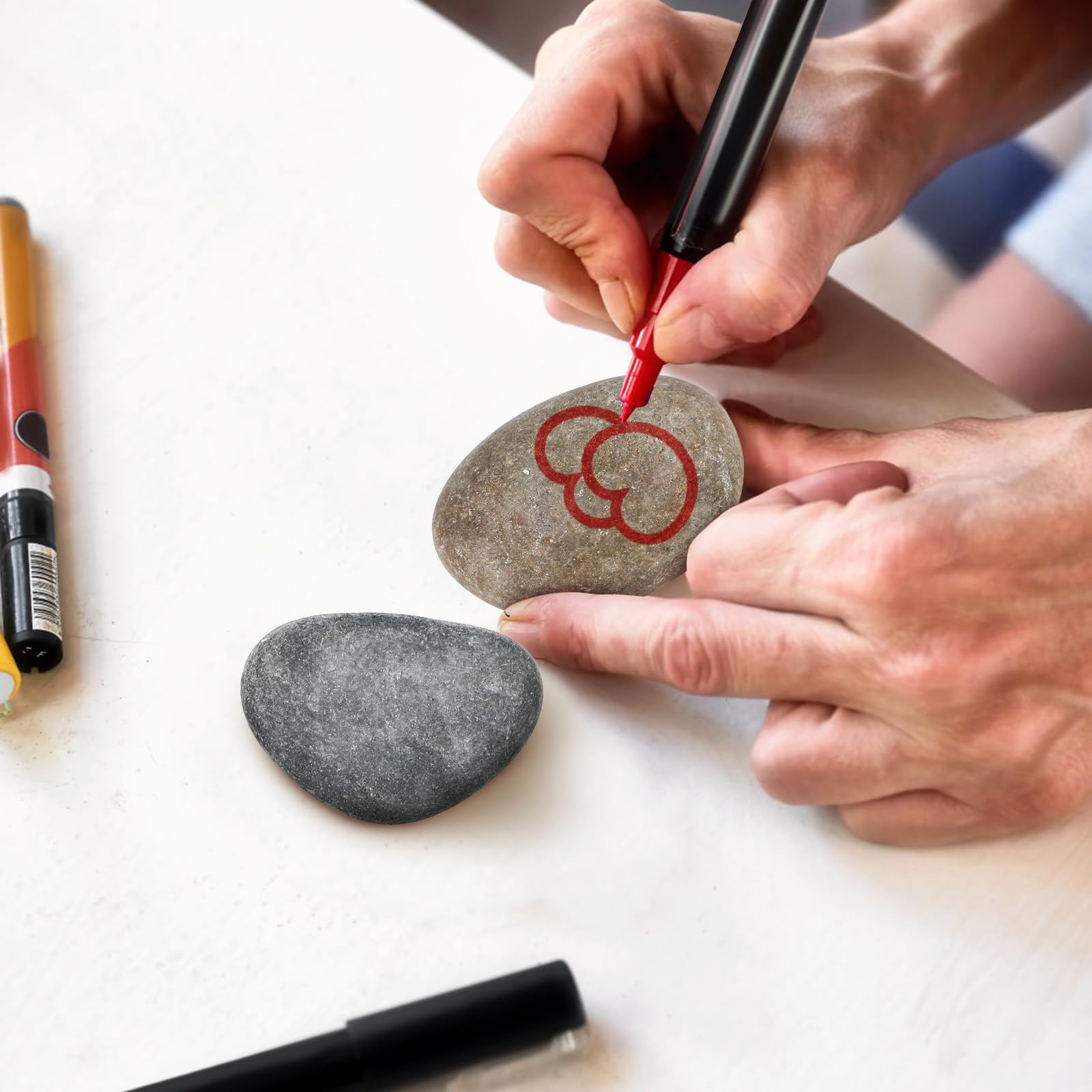 Sassi Piatti da Dipingere, 9 Pezzi, Pietra Liscia per Creativi | Uso Interno ed Esterno, per Acquari e Ornamenti, Formato Compatto, Adatti a Principianti Esperti