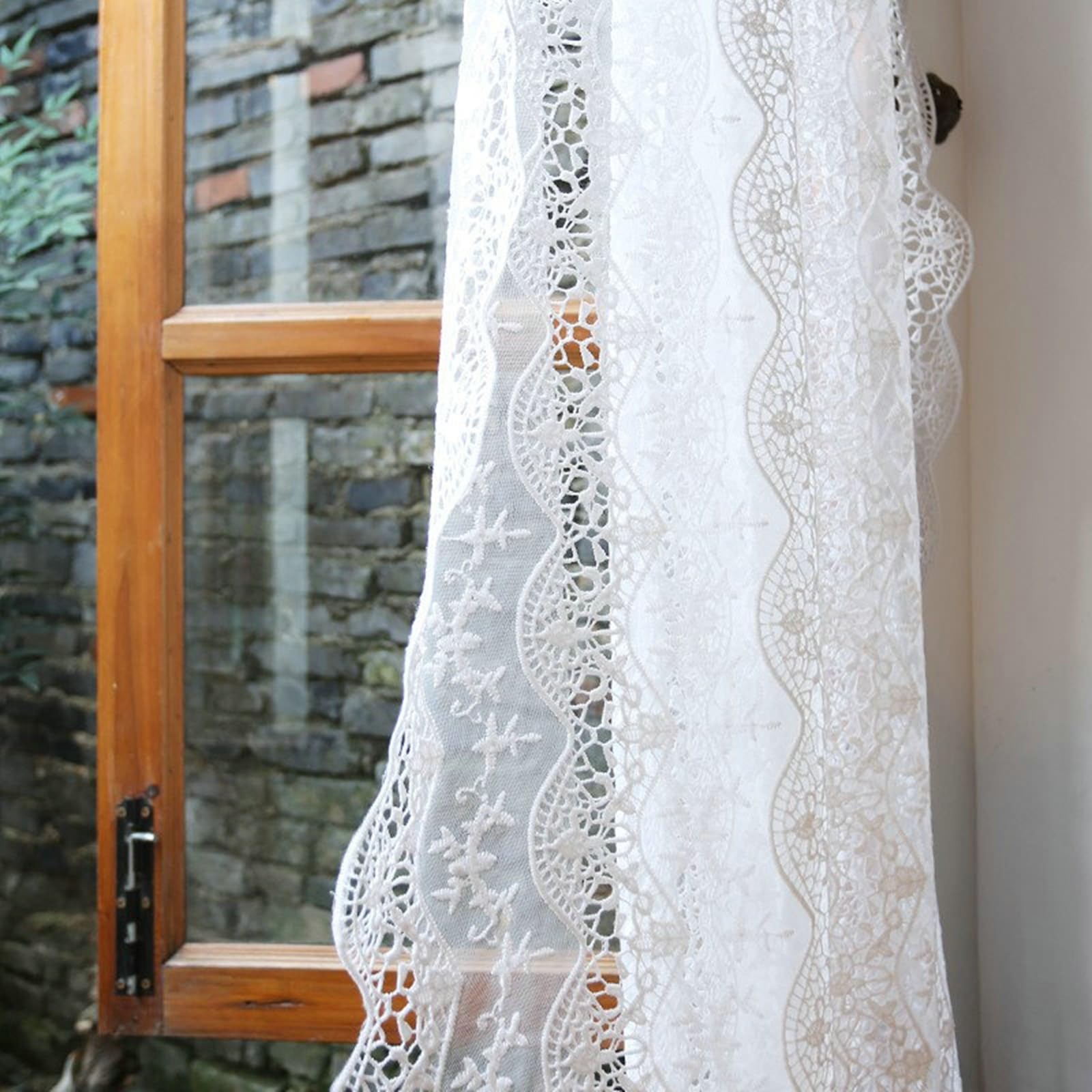 KnSam Rideau Voilage Fenetre Polyester à Passant Dentelle Bordure Festonné Blanc, Rideau Salon Porte Entrée Style Américain 125x130cm 1pcs
