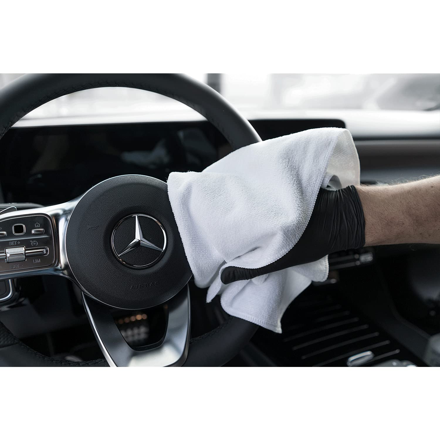 detailmate Auto Leder Pflege Set: GYEON LeatherCleaner 500ml strong/mild + GYEON LeatherBrush + Microfasertuch 320GSM 40x40cm