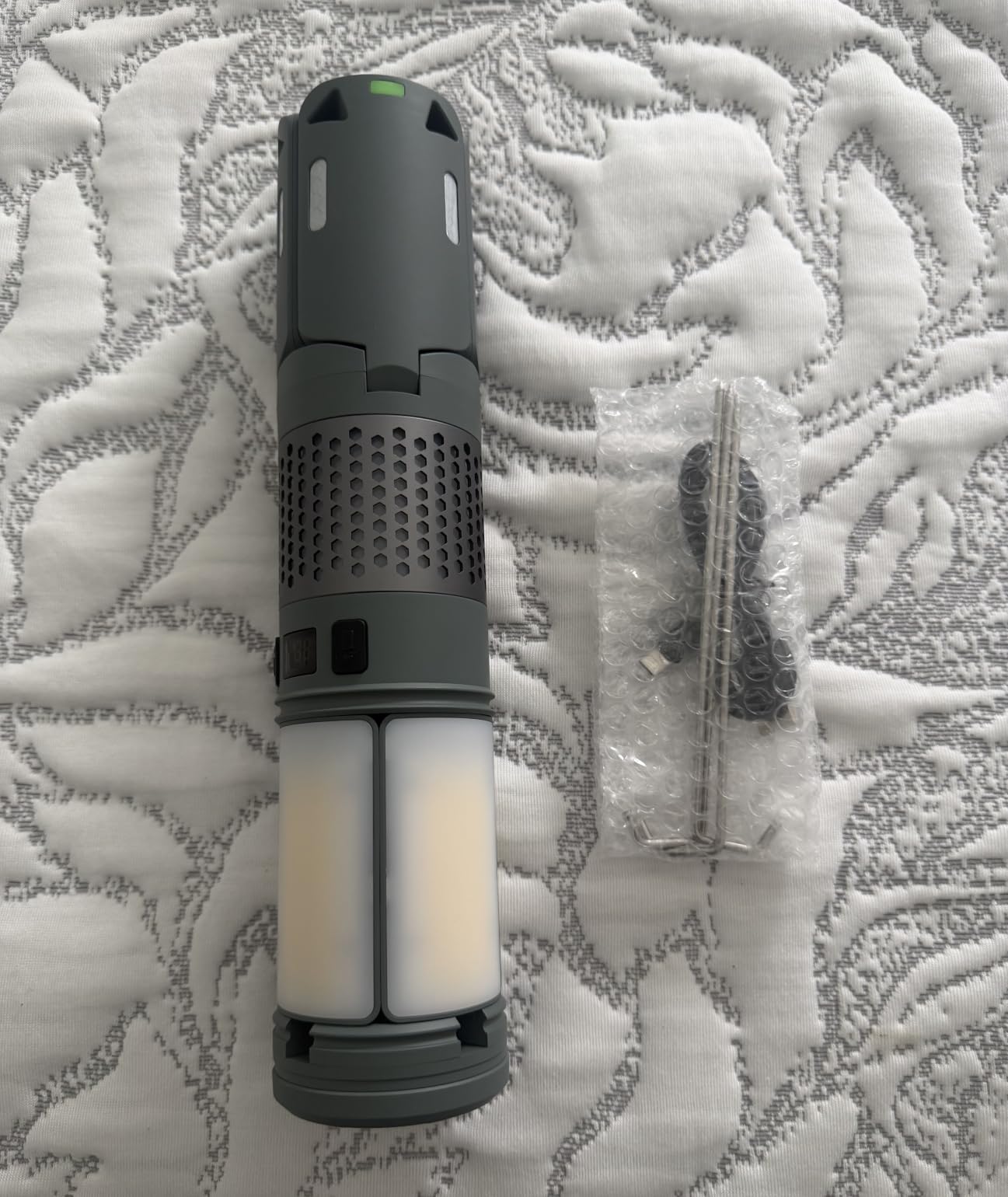 Telescopic RGB Camping Light photo review