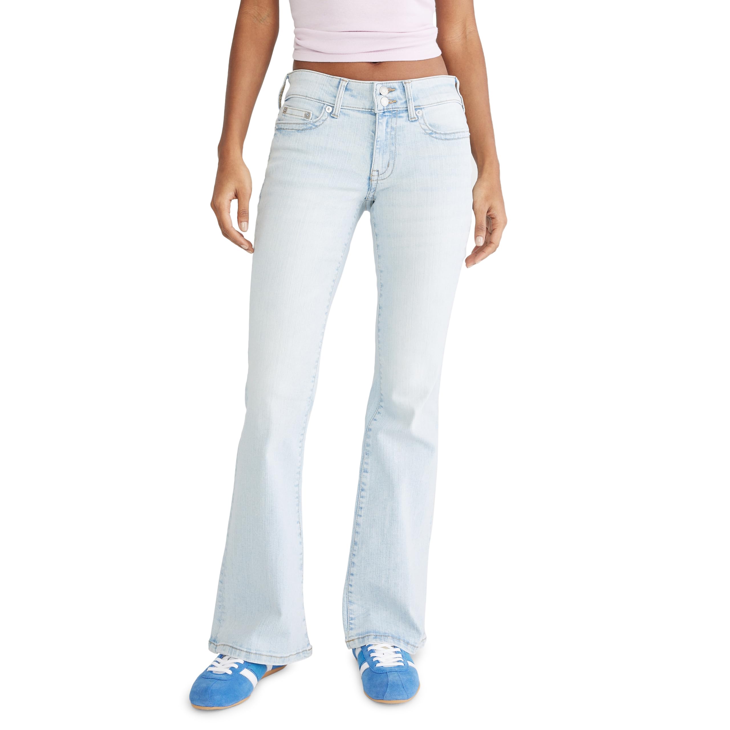 

                                                    Low-Rise Flare Jean, Light WASH, 6R