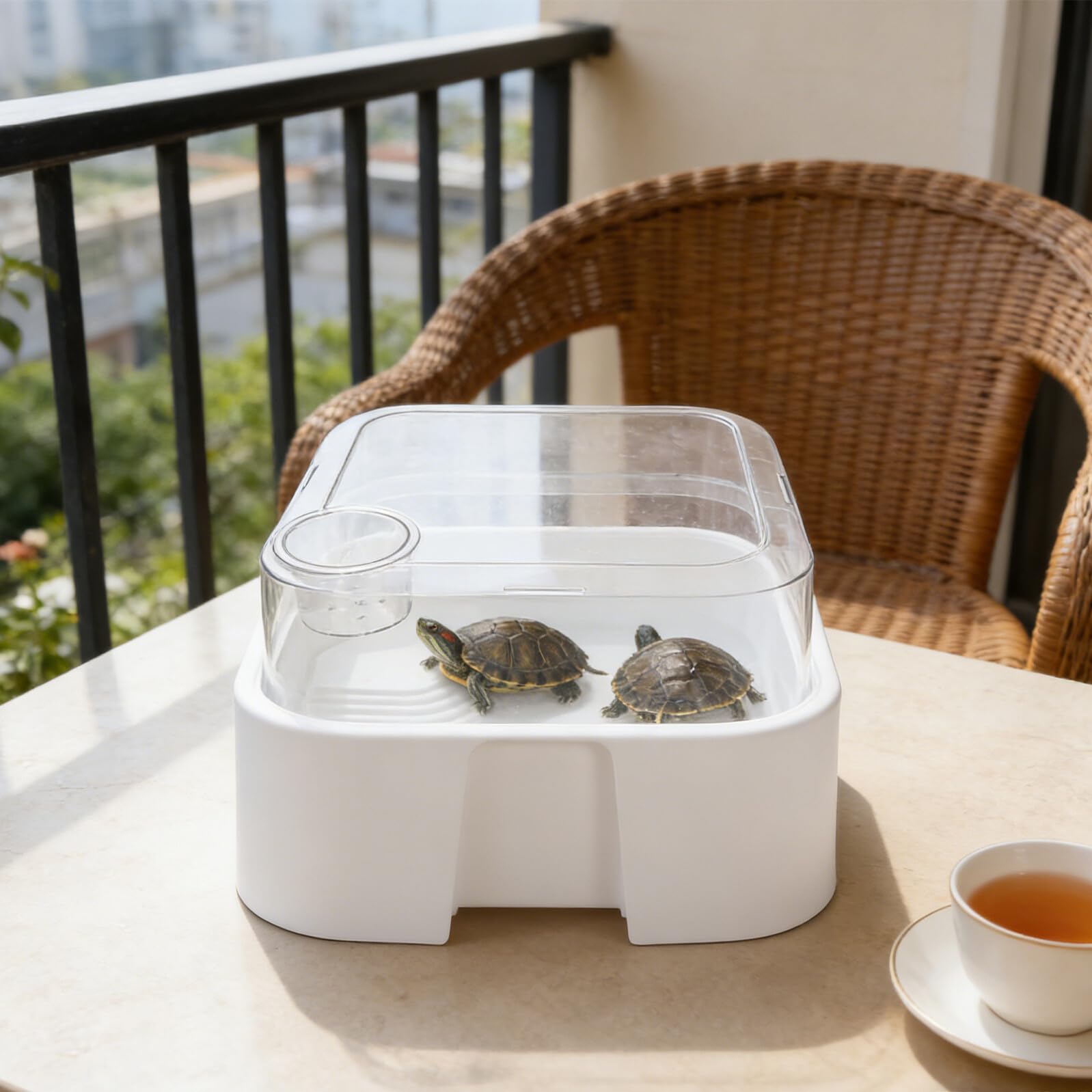 Terrarium pour Tortues en Plastique avec Couvercle Anti-évasion, Plateforme de Repos Intégrée, Petit Aquarium pour Tortues d'eau, Habitat Sécurisé et Facile à Nettoyer,