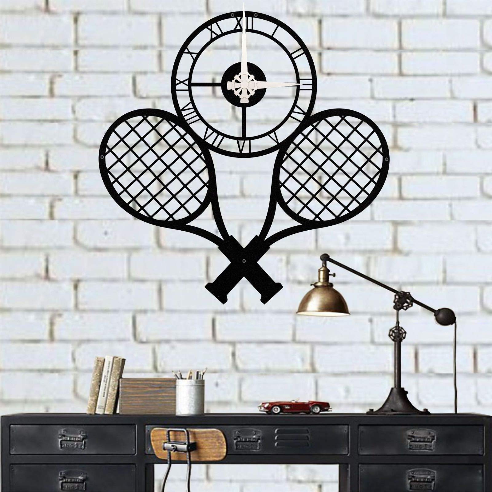 DEKADRON Orologio da parete in metallo, orologio da tennis, arte da parete in metallo, decorazione da parete in metallo, orologio con racchette da tennis, regalo per gli amanti del tennis, grande