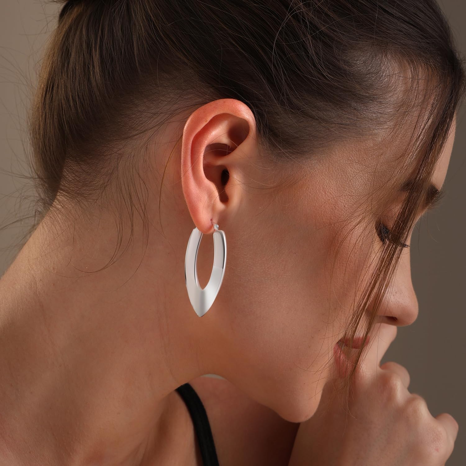 LeCalla 925 Sterling Silver Chunky Hoop Earrings | Italian Design Shrimp Earring | Lightweight Classic Click-Top Earring Hoops for Women