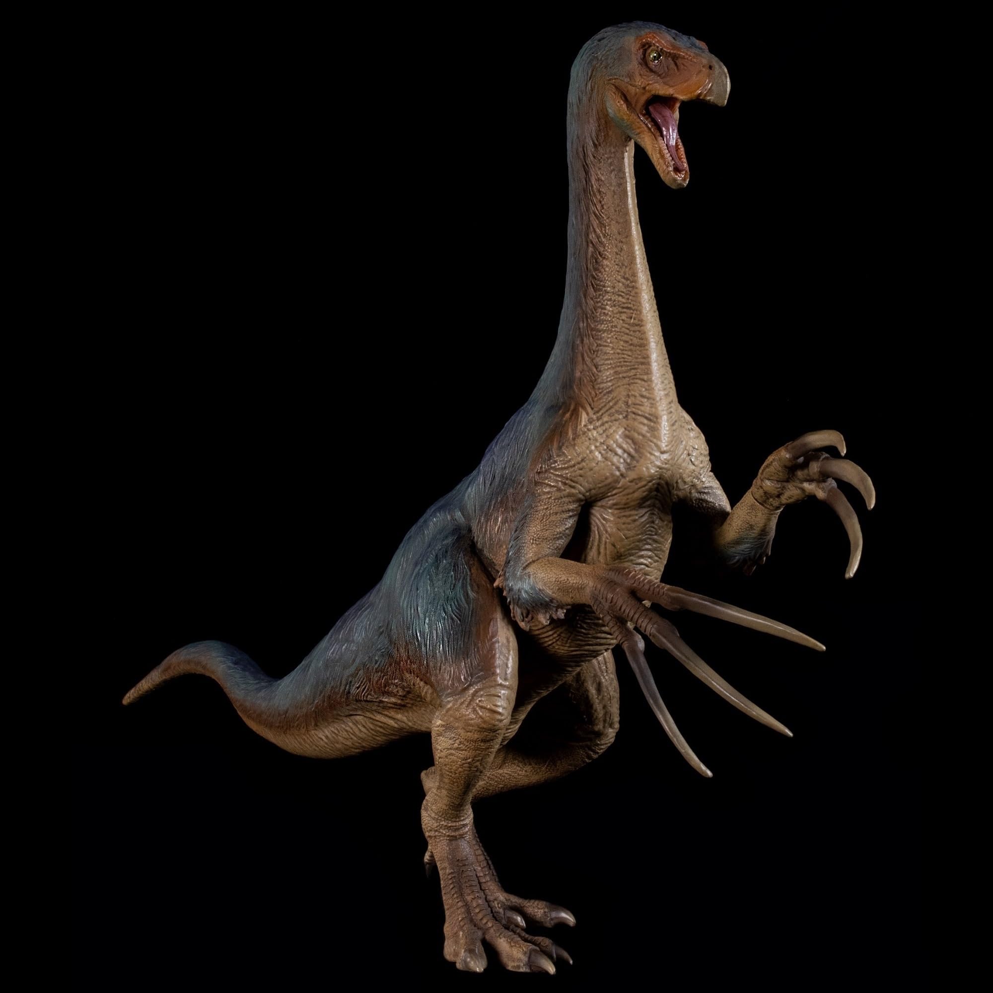 AMITD Prehistoric Animal Model Therizinosaurus Dinosaur Figure with Replacement Claw (Style 172237)