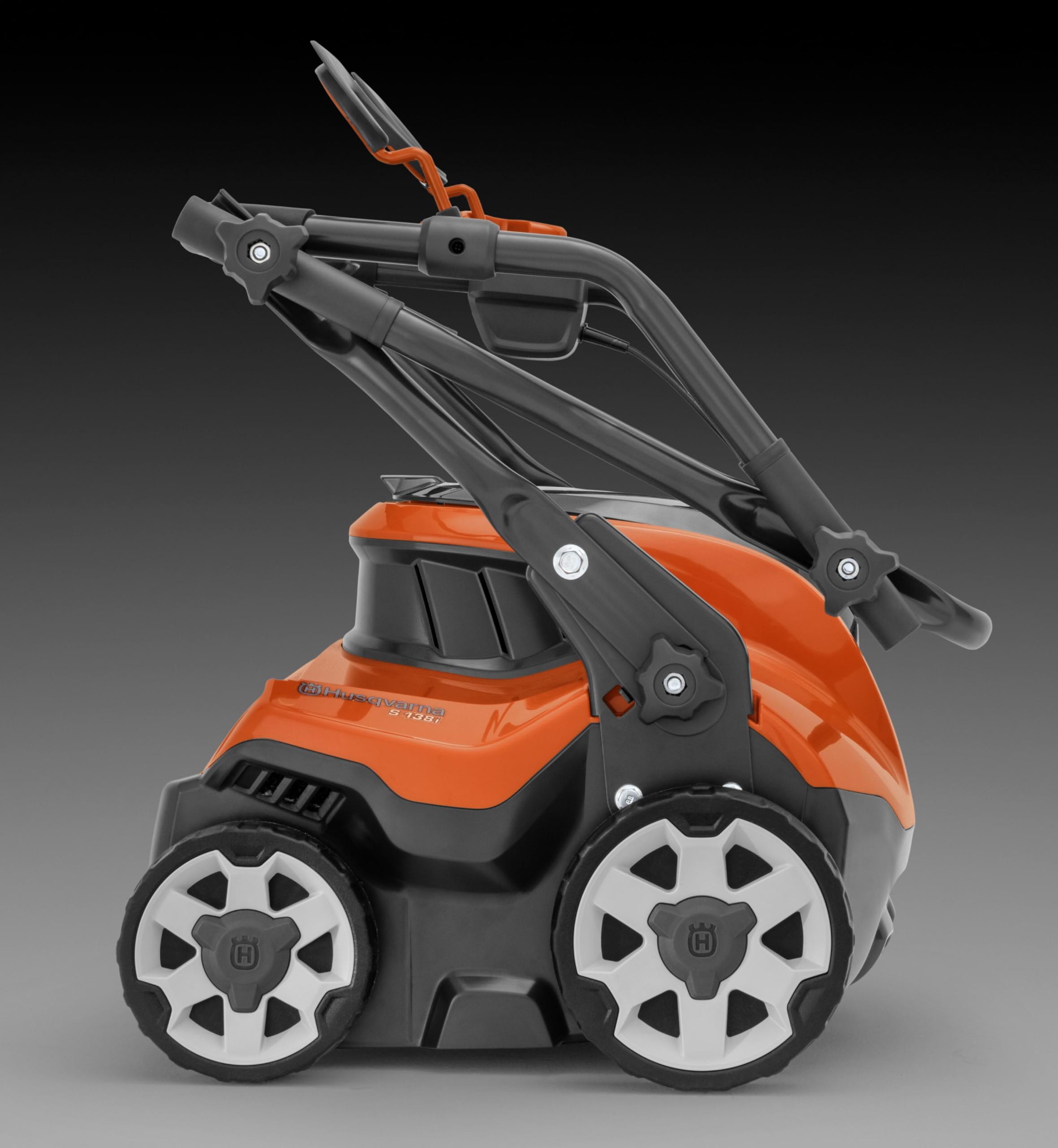 Husqvarna S138C Elektrischer Vertikutierer und Rasenlüfter – 1,6 kW, 37,5 cm Arbeitsbreite, 2-in-1-Klingen, einstellbare Tiefe und klappbarer Griff