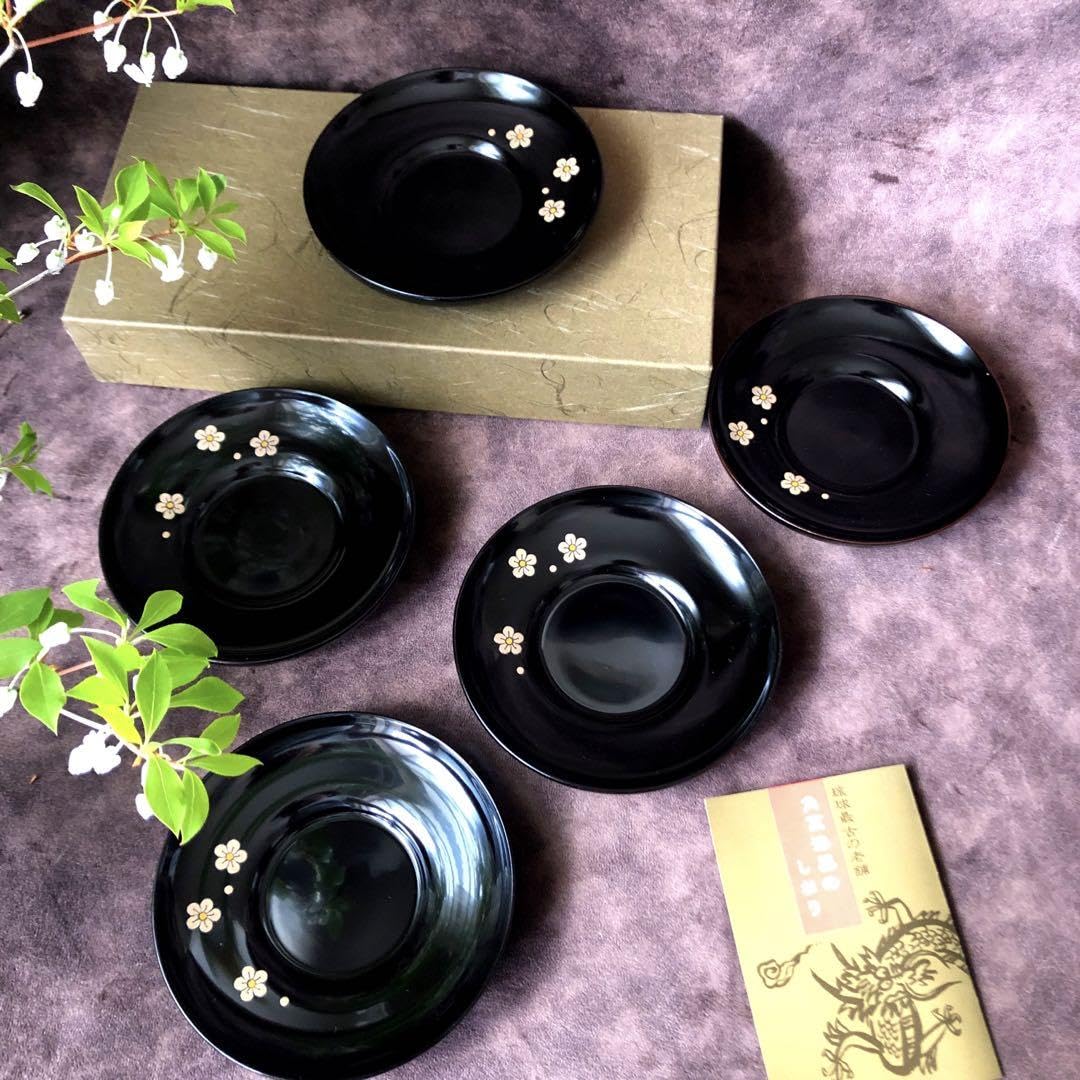 Amazon.co.jp: 琉球漆器 角萬漆器 茶托 漆塗 天然木 梅 : ホーム