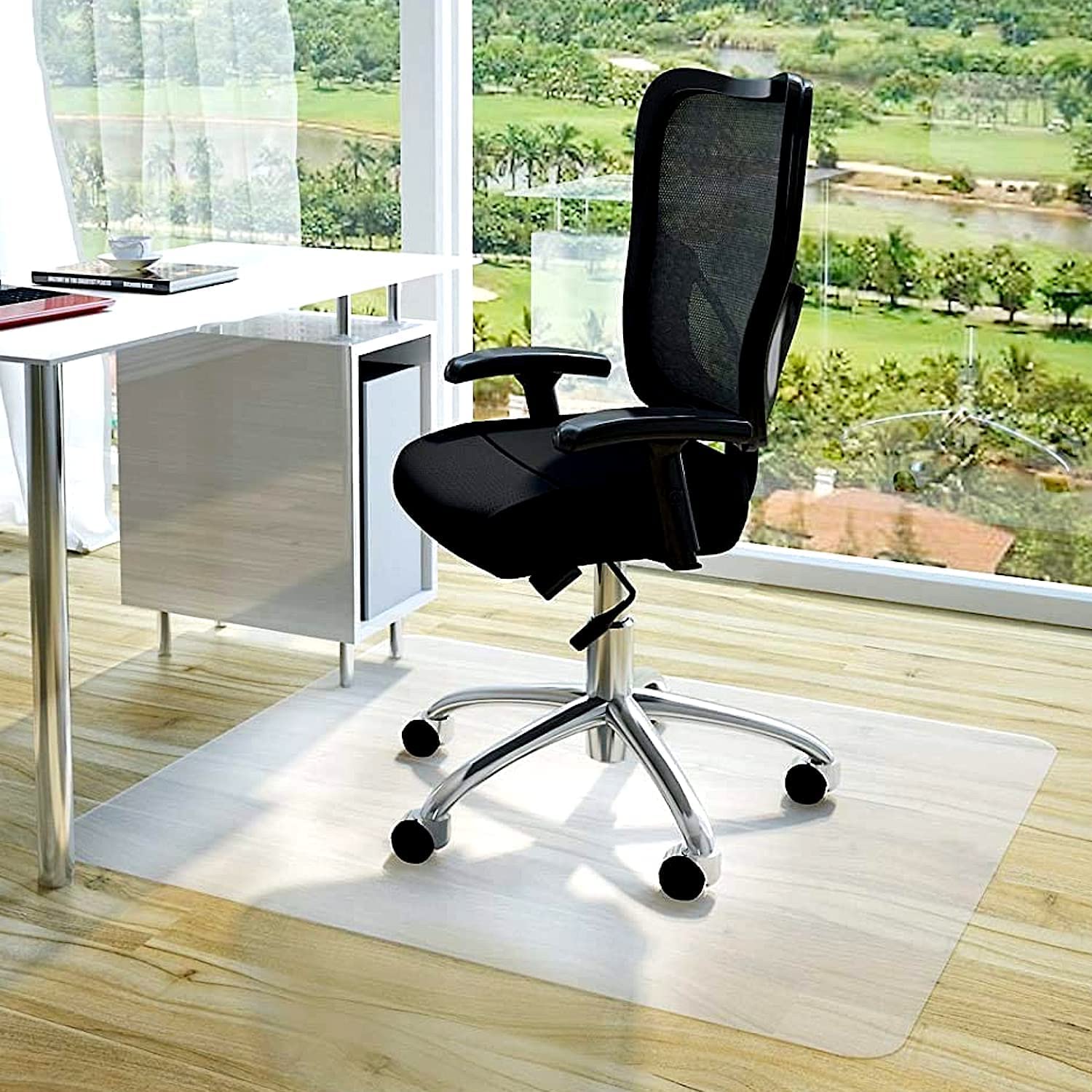 Floordirekt Bodenschutzmatte - Kratzfest, rutschfest, Milchweiß - Bodenmatte, Bodenschutz, Bürostuhlunterlage, Unterlegmatte, Schutzmatte für Laminat, Parkett, Hartböden (90 x 90 cm)
