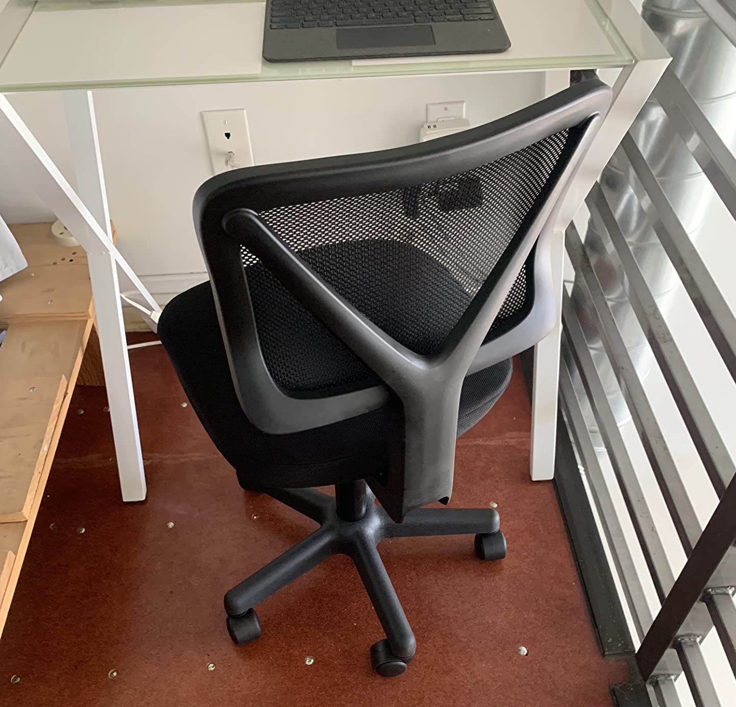 8/mo Finance Desk Chair, Swivel Computer Office Mesh Desk Chair
