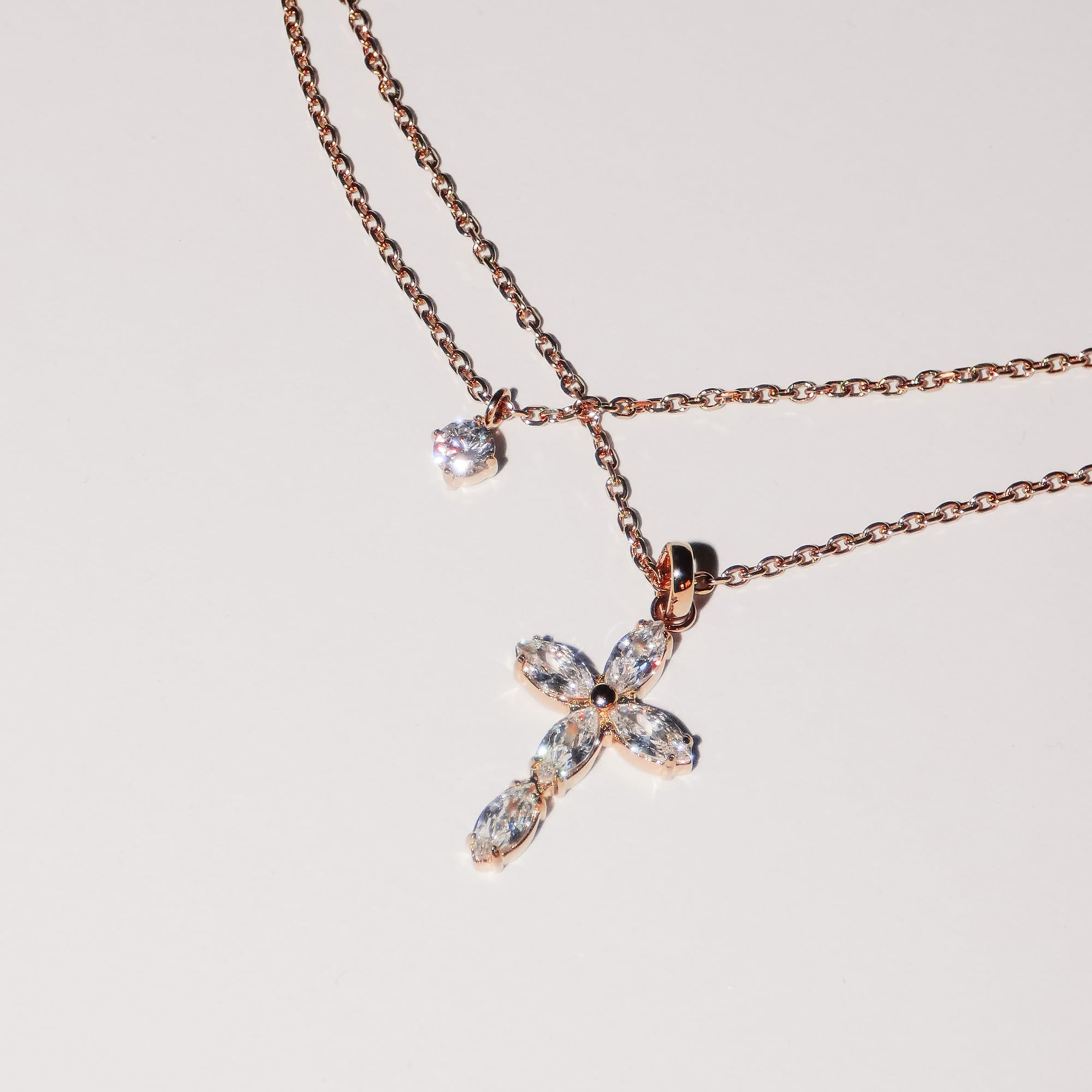 Tamaris Schmuck für Damen, Halsketten aus Edelstahl mit Zirkoniastein, wasserfest, edler & stilvoller Geschenkartikel