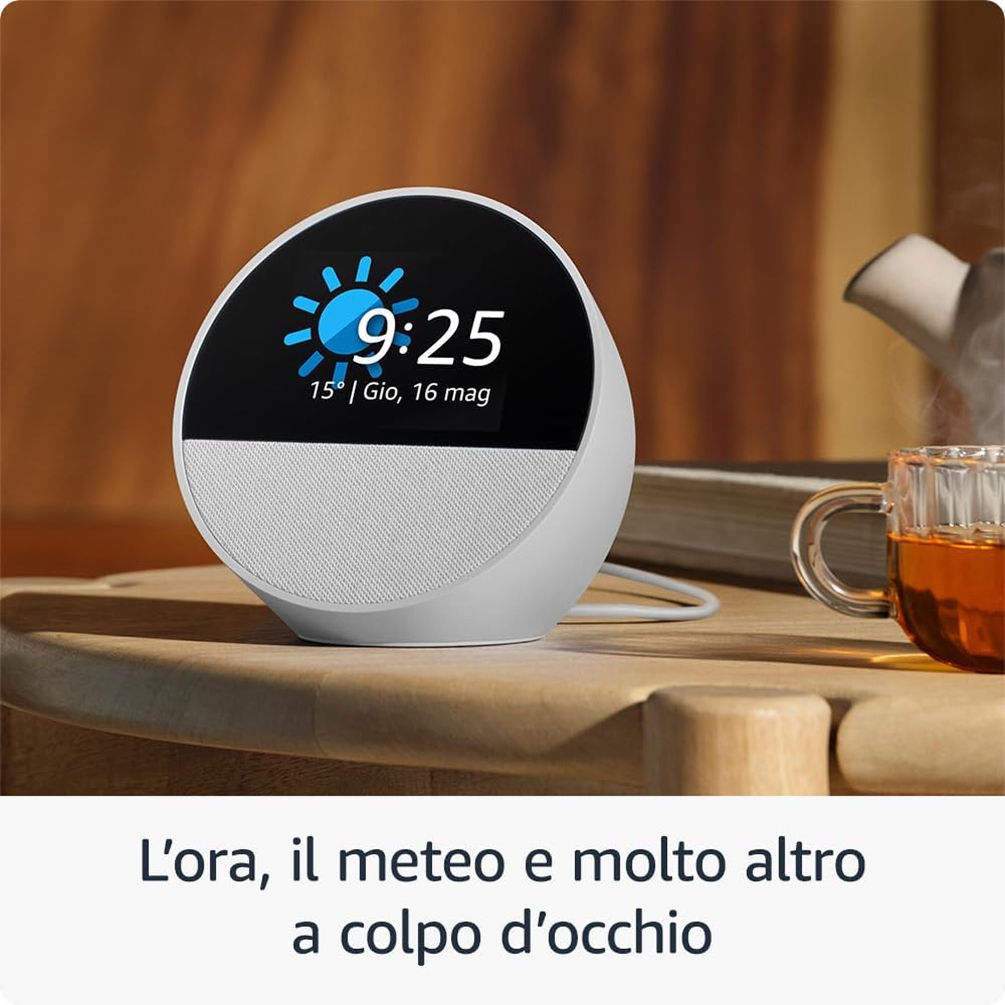 Amazon Echo Spot (Ultimo modello) | Bianco + WiZ Presa intelligente, compatibile con Alexa - Kit di base per Casa Intelligente