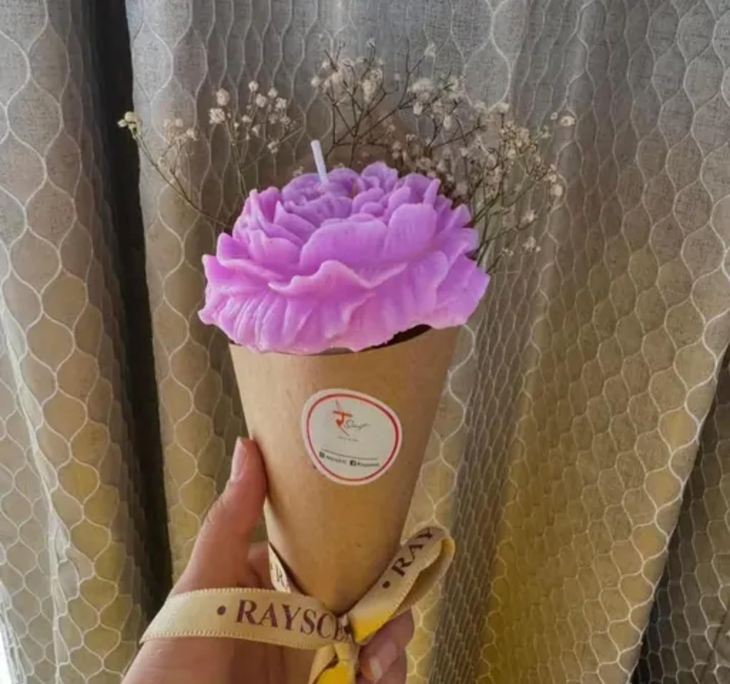 Bouquet de pivoines artificielles avec gypsophile composition florale rose