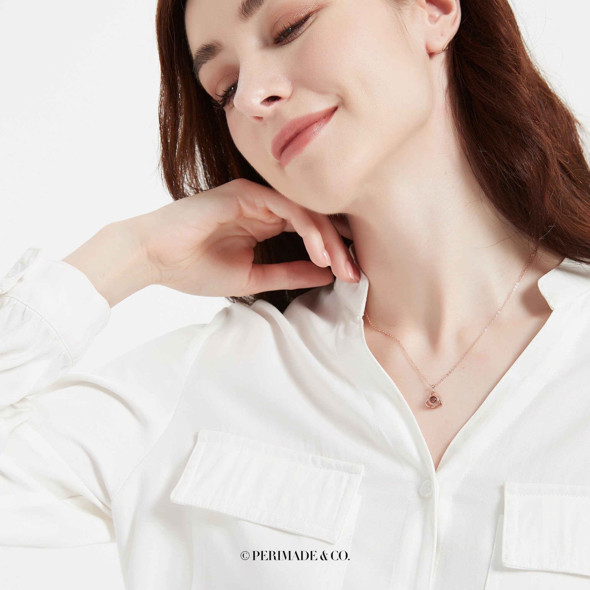 PERIMADE Collana con proiezione di cuore personalizzata con immagine all'interno, ciondolo con foto personalizzata per donne, testo personalizzato e amore in 100 lingue collana con ciondolo in argento