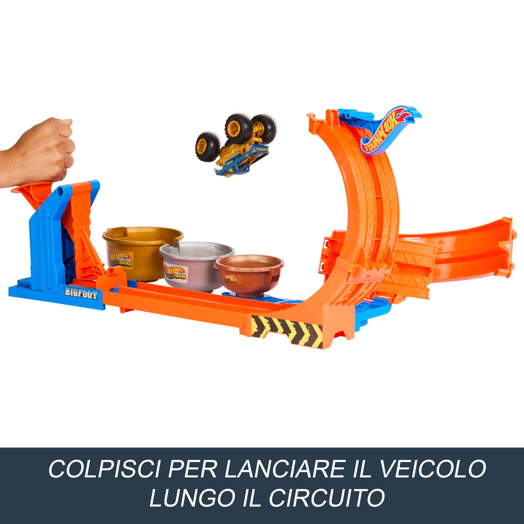 Hot Wheels Monster Trucks - Sfida Trofeo Gira e Capovolgi, playset con 2 modalità di gioco, pista e truck Bigfoot 50° anniversario incluso, giocattolo per bambini, 4+ anni, JBX64