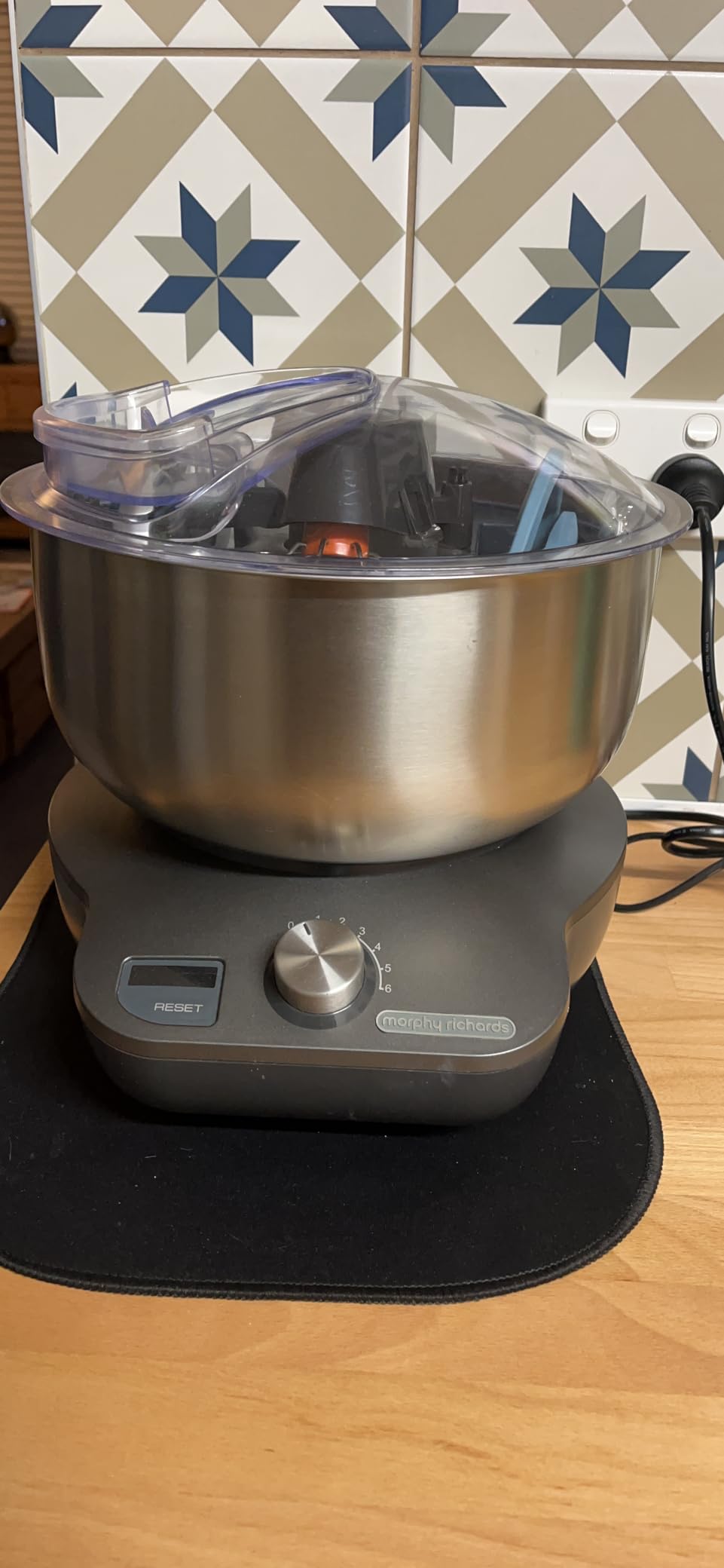 Morphy Richards 4L MixStar Mixer w/Beaters/Whisks/Dough Hook Food