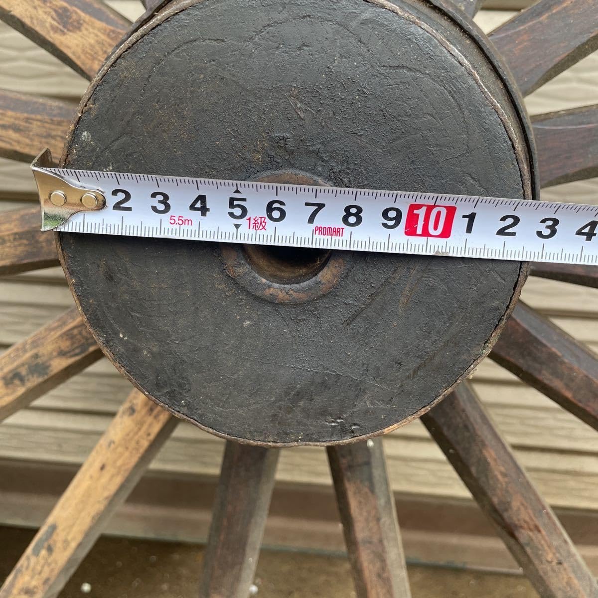 古道具 木製 車輪 約81cm 鉄輪 アンティーク 昭和レトロ 古道具 木製 車輪 約81cm 鉄輪 アンティーク 昭和レトロ