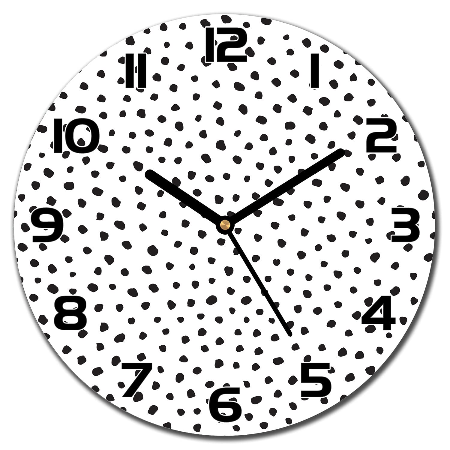 Horloge en verre scandinave pour créer une ambiance zen dans votre salon