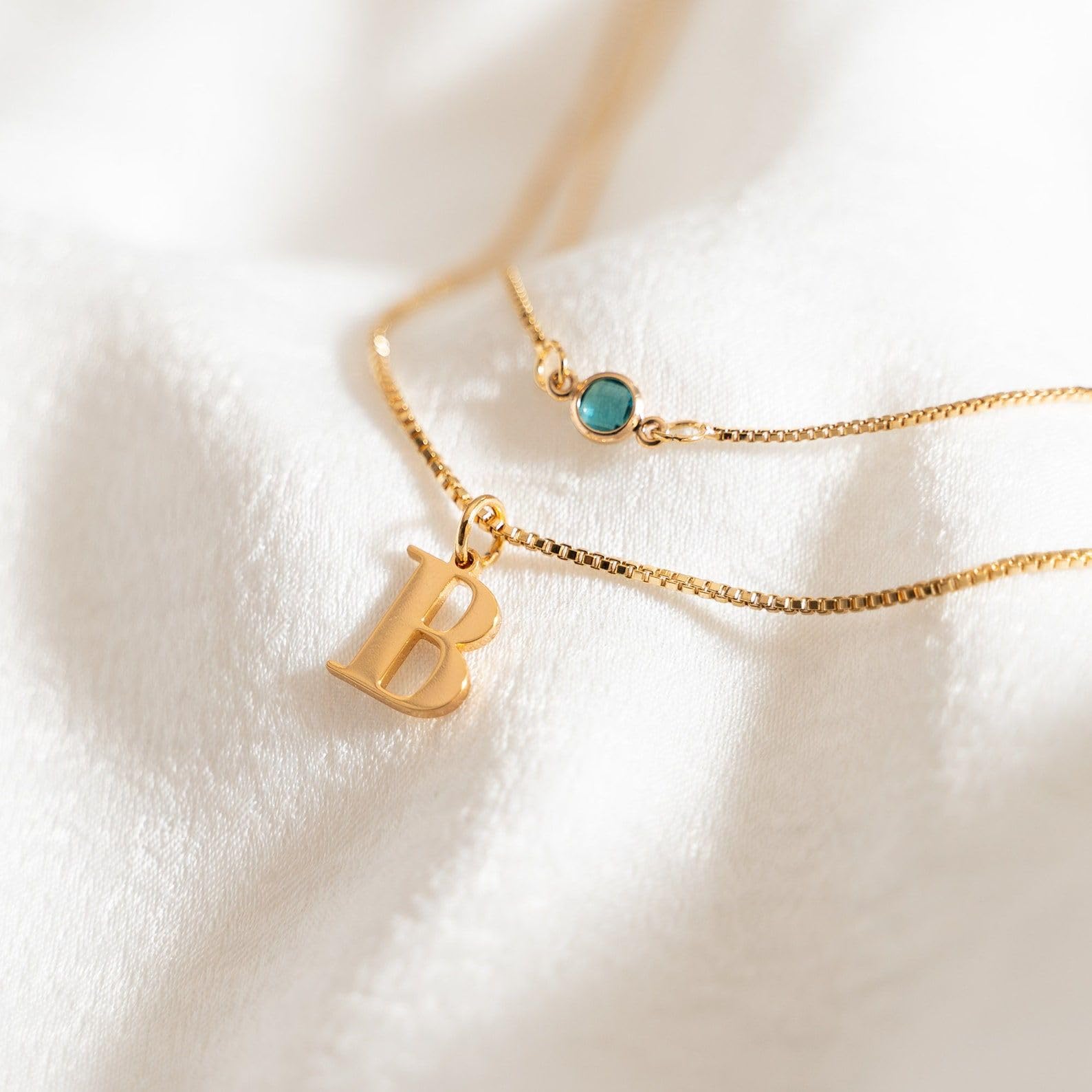 Personalizzato collana con iniziale con pietra portafortuna, su misura a strati pietra portafortuna collana con iniziale, due a strati Natale per lei