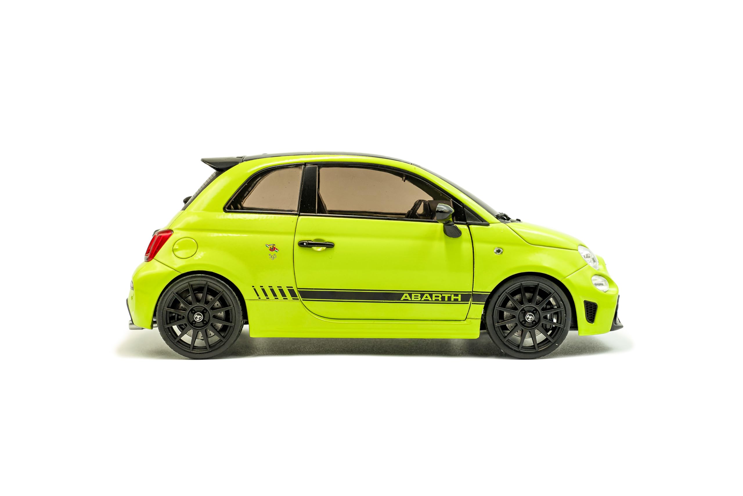 Amazon | SOLIDO 1/18 フィアット F595 アバルト 2023 (ネオングリーン