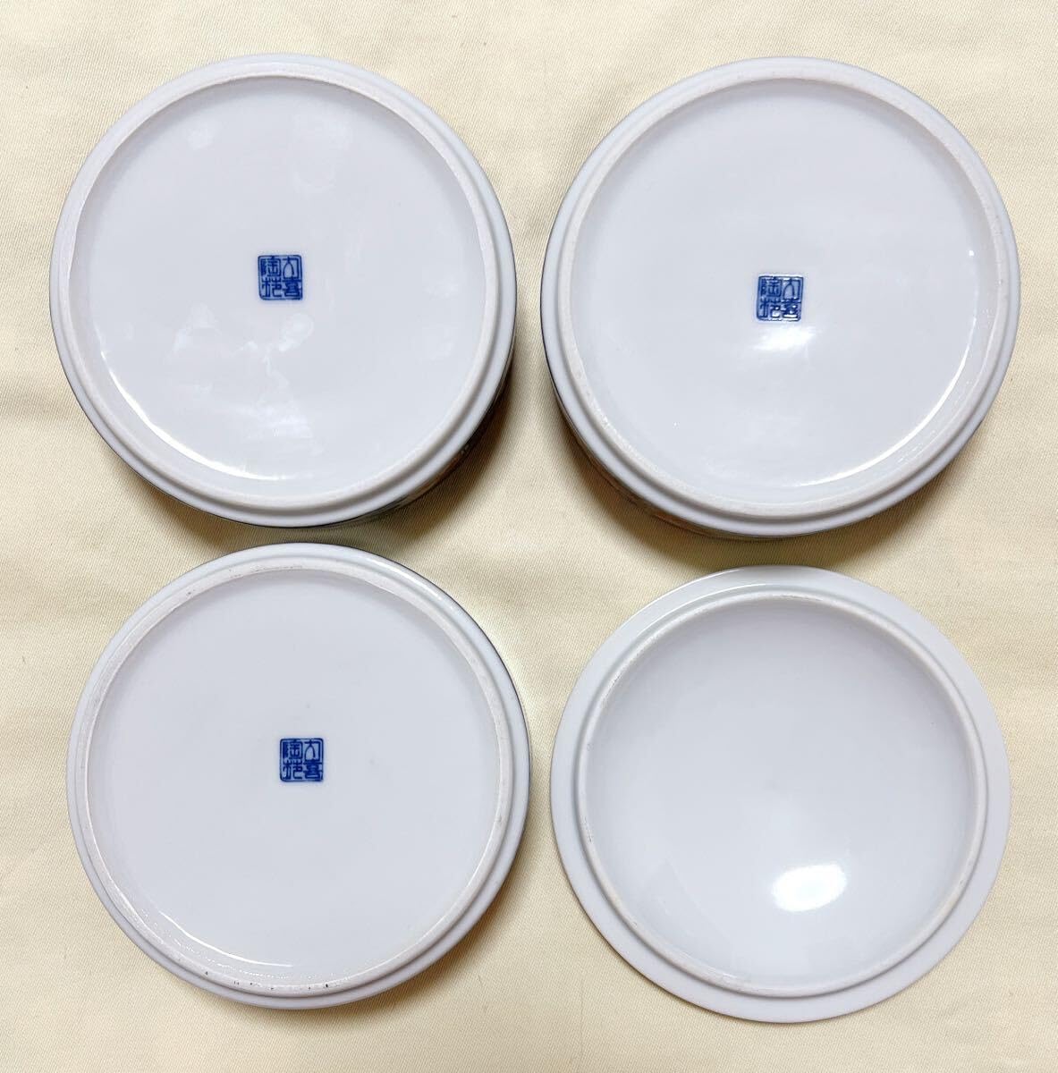 Amazon.co.jp: 有田焼 丸喜陶苑 孔雀牡丹 花鳥紋 三段重 重箱 蓋付き