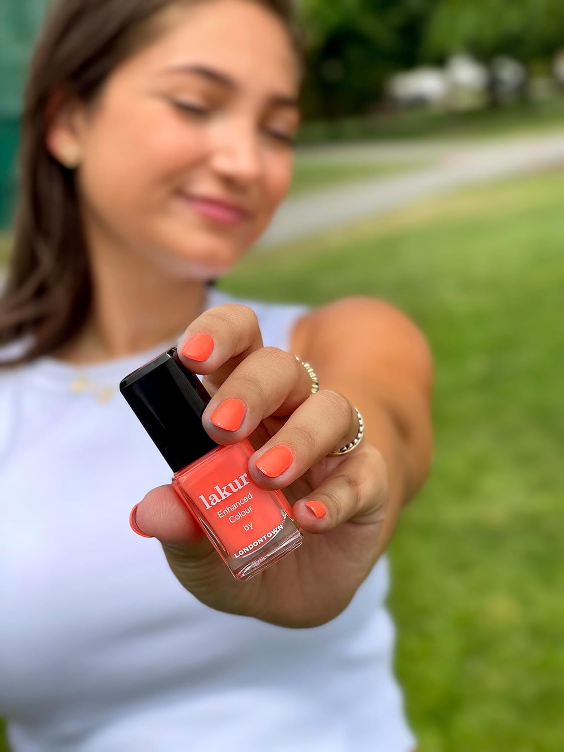 LONDONTOWN Muted Matte Clay Glossy Nail Polish, Savanna lakur, Vegan Chip-Resistant Long-Lasting Nail Lacquer - Image 5