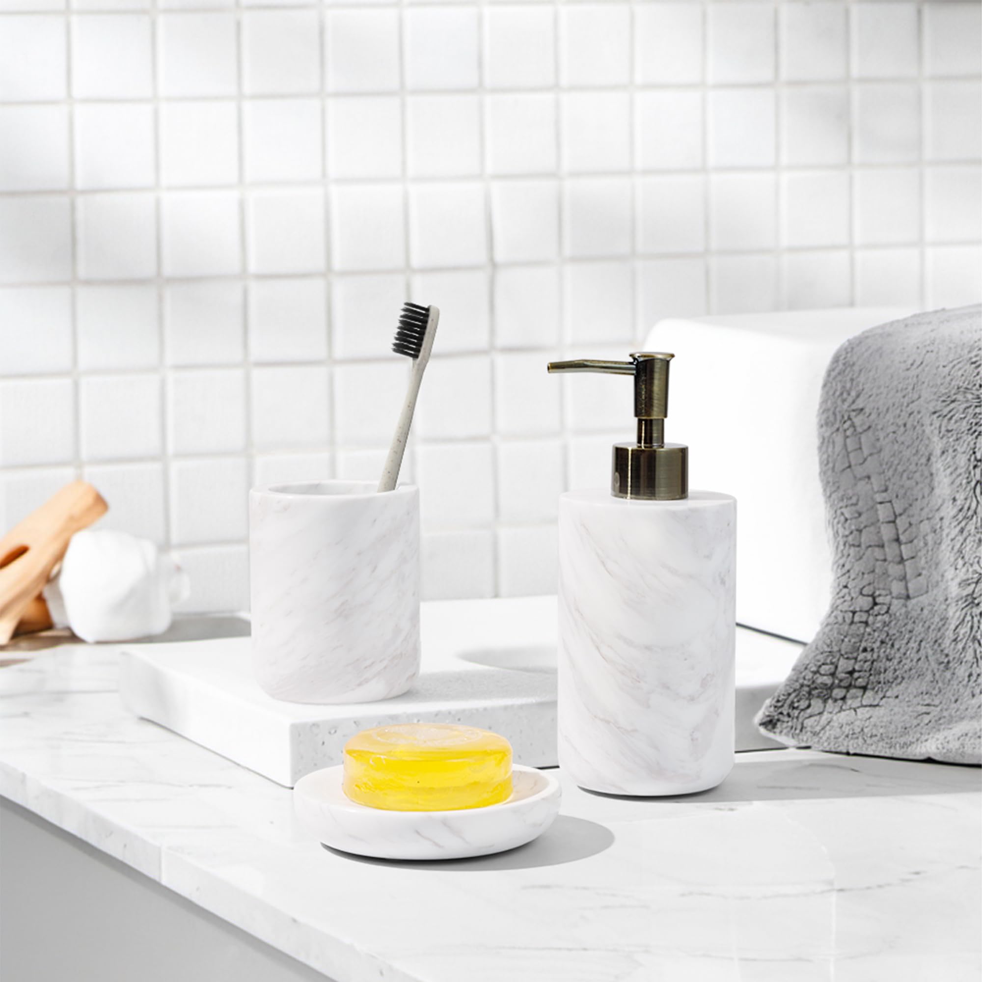 WH054 - Juego de accesorios de baño de mármol natural de Italia, juego de accesorios de baño de 3 piezas con soporte para cepillo de dientes, dispensador de jabón líquido y bandeja de jabonera,