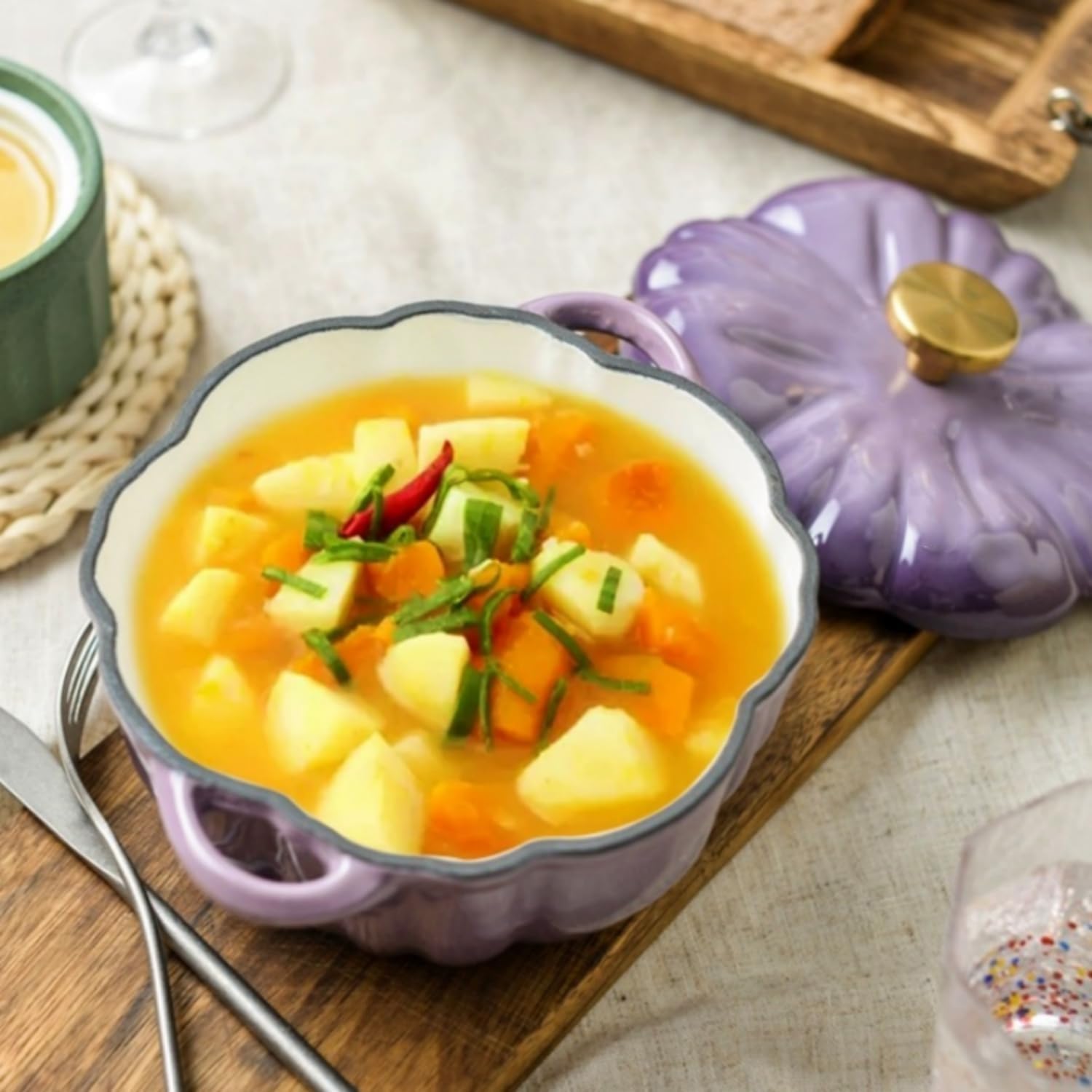 WXFKLDJ Violet, Marmite À Citrouille en Fonte Émaillée avec Couvercle Marmite À Citrouille en Fonte Marmite À Ragoût Antiadhésive Marmite À Soupe Pot De Décoration d'halloween Thanksgiving