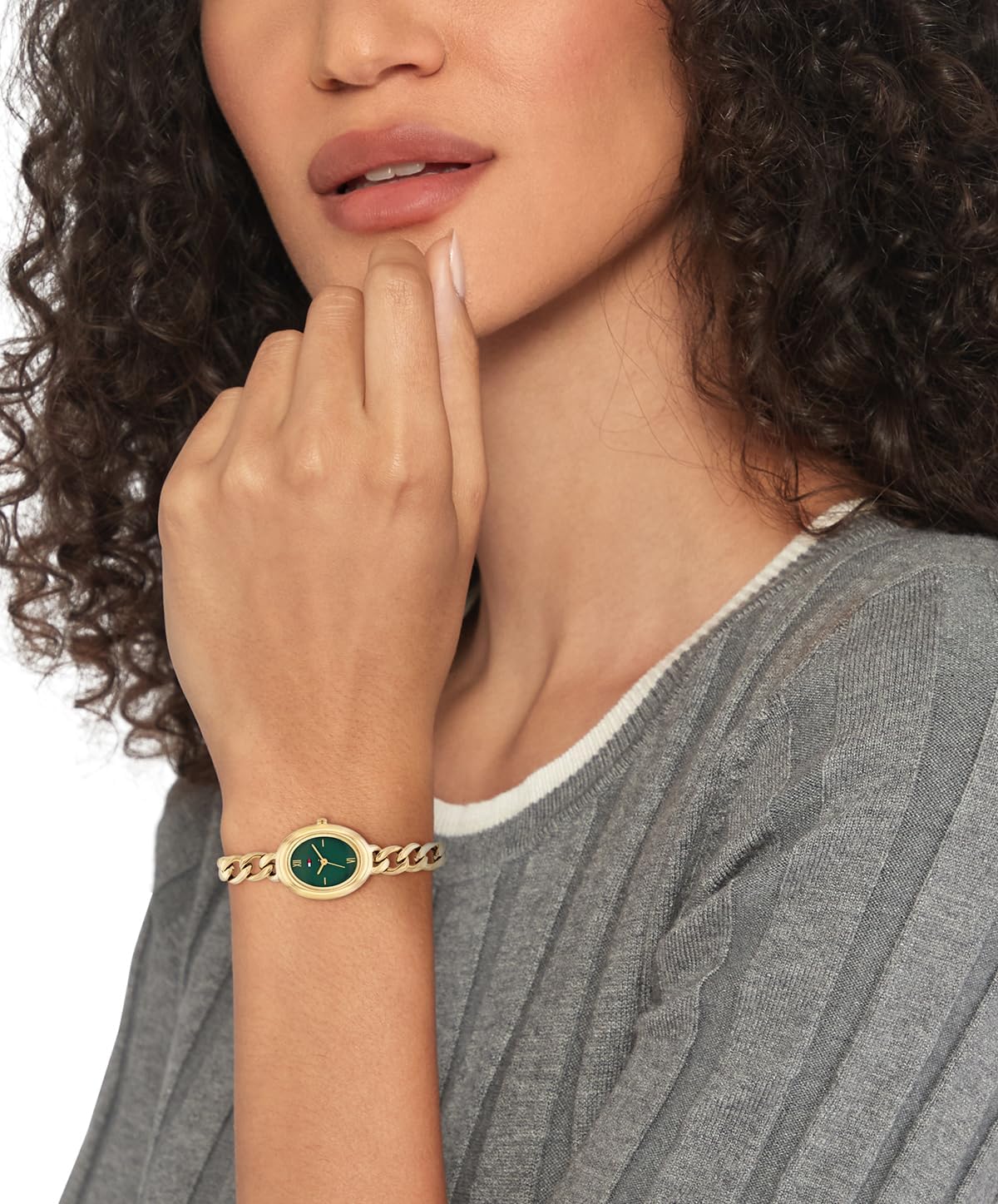 Tommy Hilfiger Women’s Quartz Watch – Petite Oval Case and Chain Bracelet - Water Resistant up to 30m – Chic, Sophisticated Timepiece - Gift for Her 21.5mm