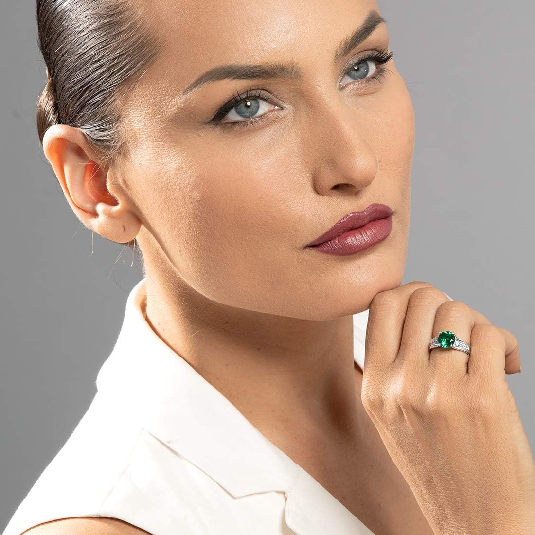 PEORA Simulated Emerald Cathedral Ring in Sterling Silver, Solitaire Round Shape, 8mm, 1.75 Carats total, Comfort Fit Size 9, Promise, Engagement, Statement Ring, May Birthstone, w/Jewelry Box