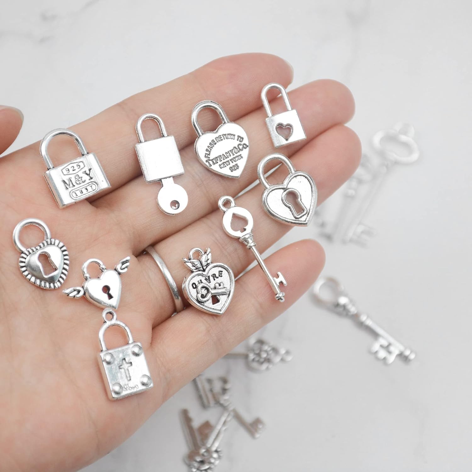 Aokbean Mixed 40Pcs Mini Fake Skeleton Keys and Heart Locks Charms for Jewelry Making Earring Necklace Pendants Keychain Accessories - Image 5