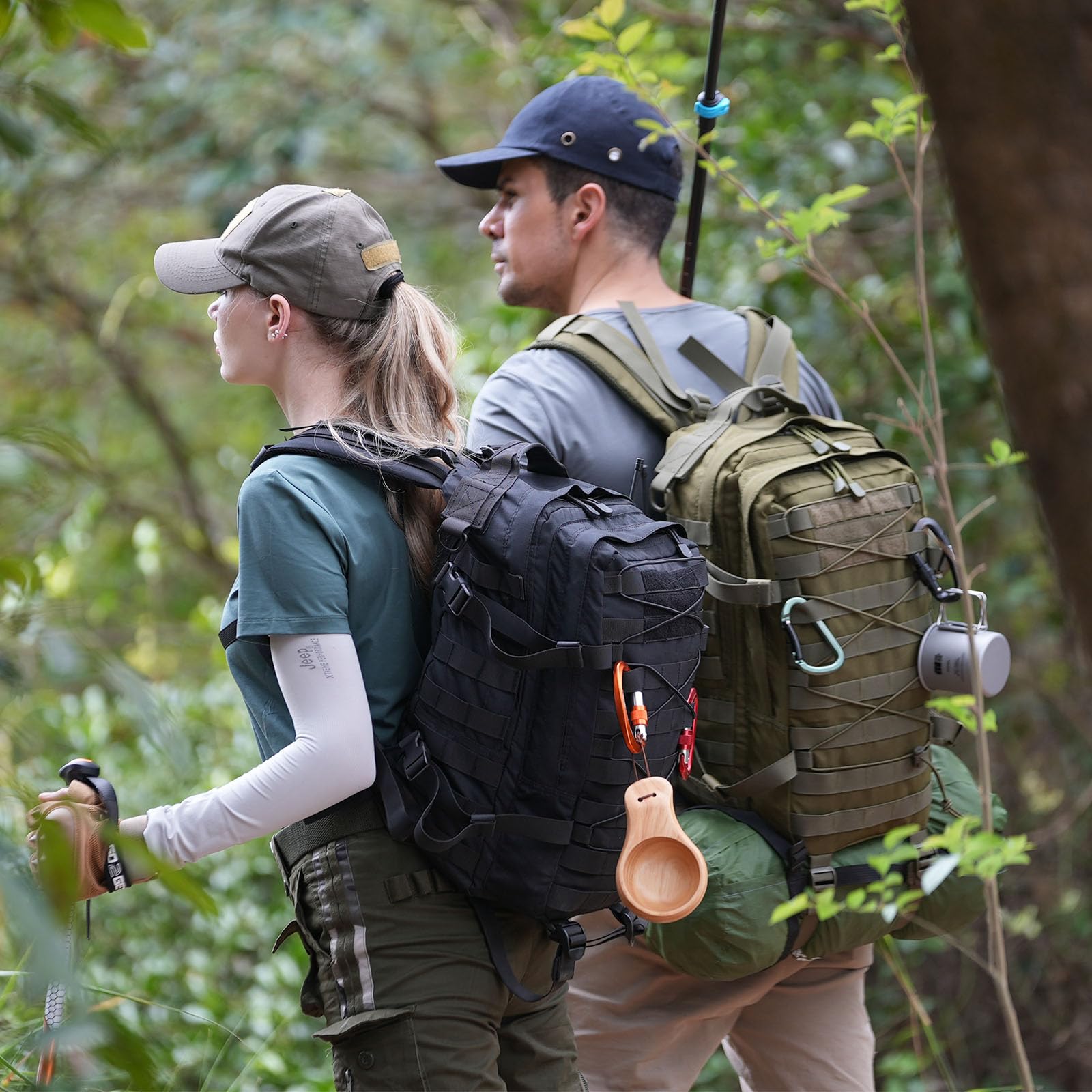 Sac à Dos Militaire Tactique 20L Molle Multifonction Plein Air Randonnée Trekking Cyclisme Fitness Noir