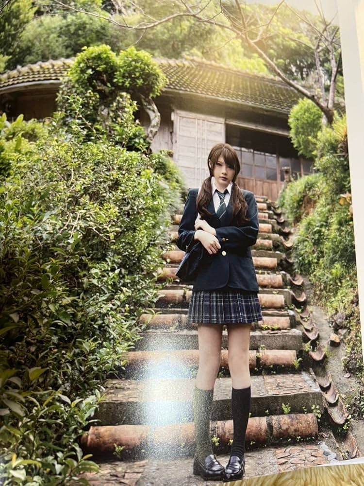 相沢みなみ　直筆サイン入りチェキ Amazon.co.jp: 相沢みなみ○直筆サイン入り写真集「ai○minami