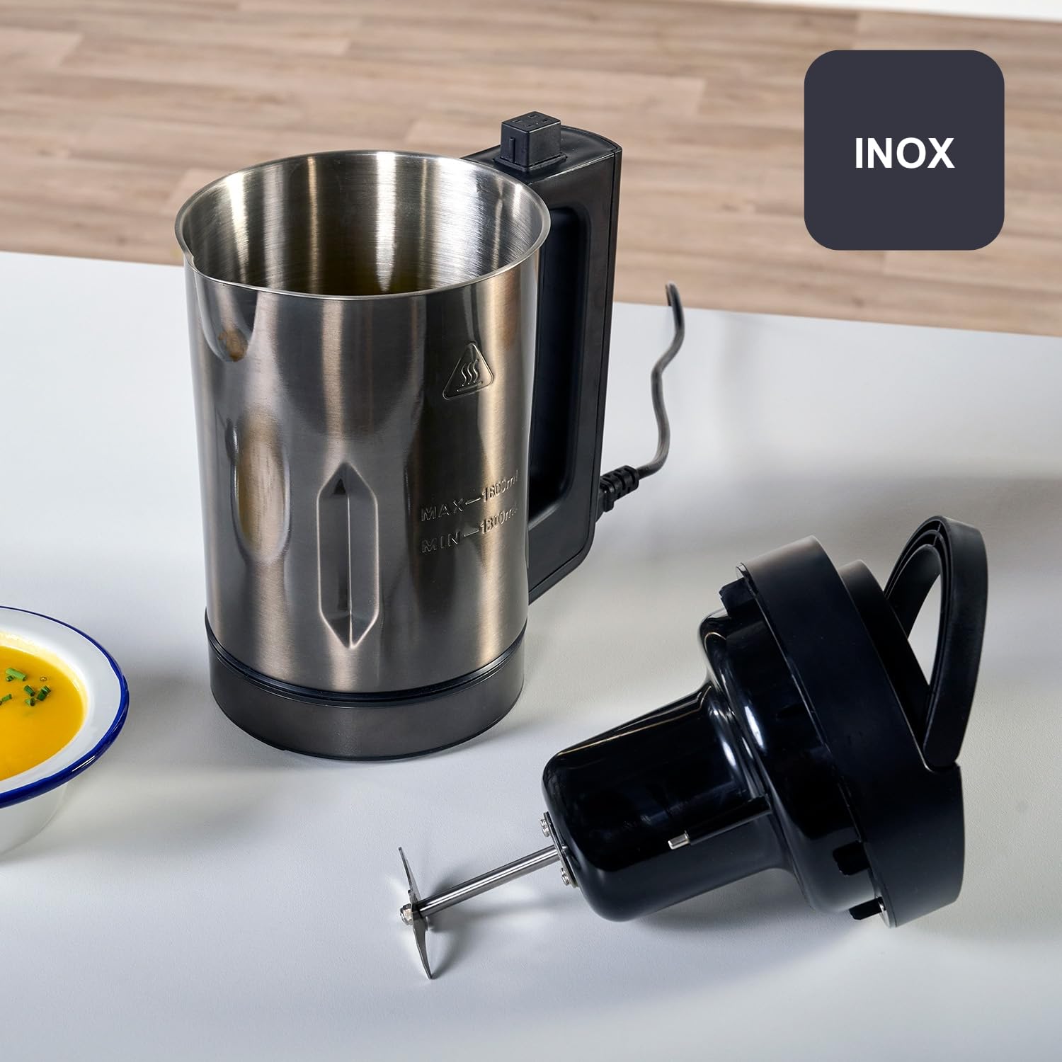 BLACK+DECKER BXSM1000E - Soup Maker 1040W | Carafe Inox 1,6L | 7 Programmes Automatiques | Smoothies, Compotes & Soupes | Fonction Maintien au Chaud | Écran Digital | Matériaux Sans BPA