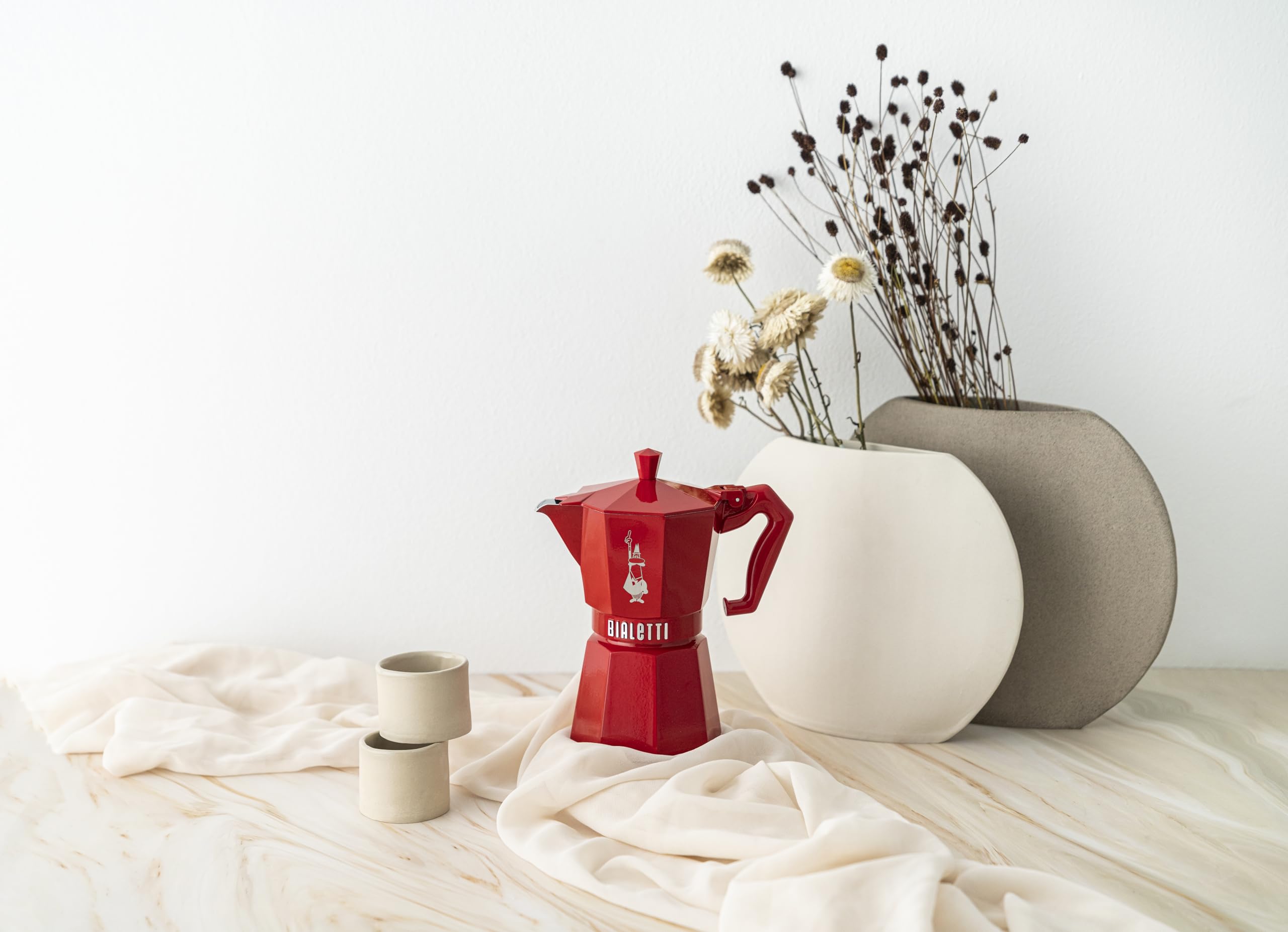 Bialetti Exclusive Moka Pot, Ekskluzywny Włoski Ekspres Stojący do Espresso, Wyprodukowany we Włoszech; Ekspres Moka/Perkolator/Kawiarka/Dzbanek do Moki dla Autentycznej Włoskiej Kawy (Czerwony, 6